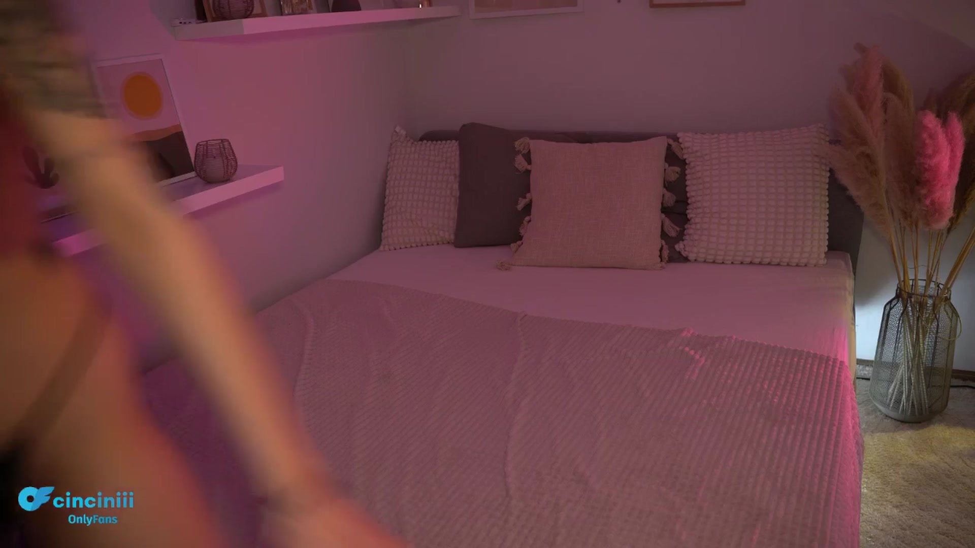 Gallery image thumbnail from NotYourNaomi's myfreecams stream on, 02/28/2025, 08:05 image 6 of 20