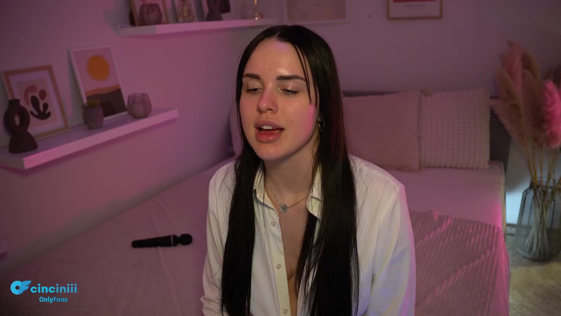 Gallery image thumbnail from NotYourNaomi's myfreecams stream on, 03/04/2025, 21:57 image 16 of 20