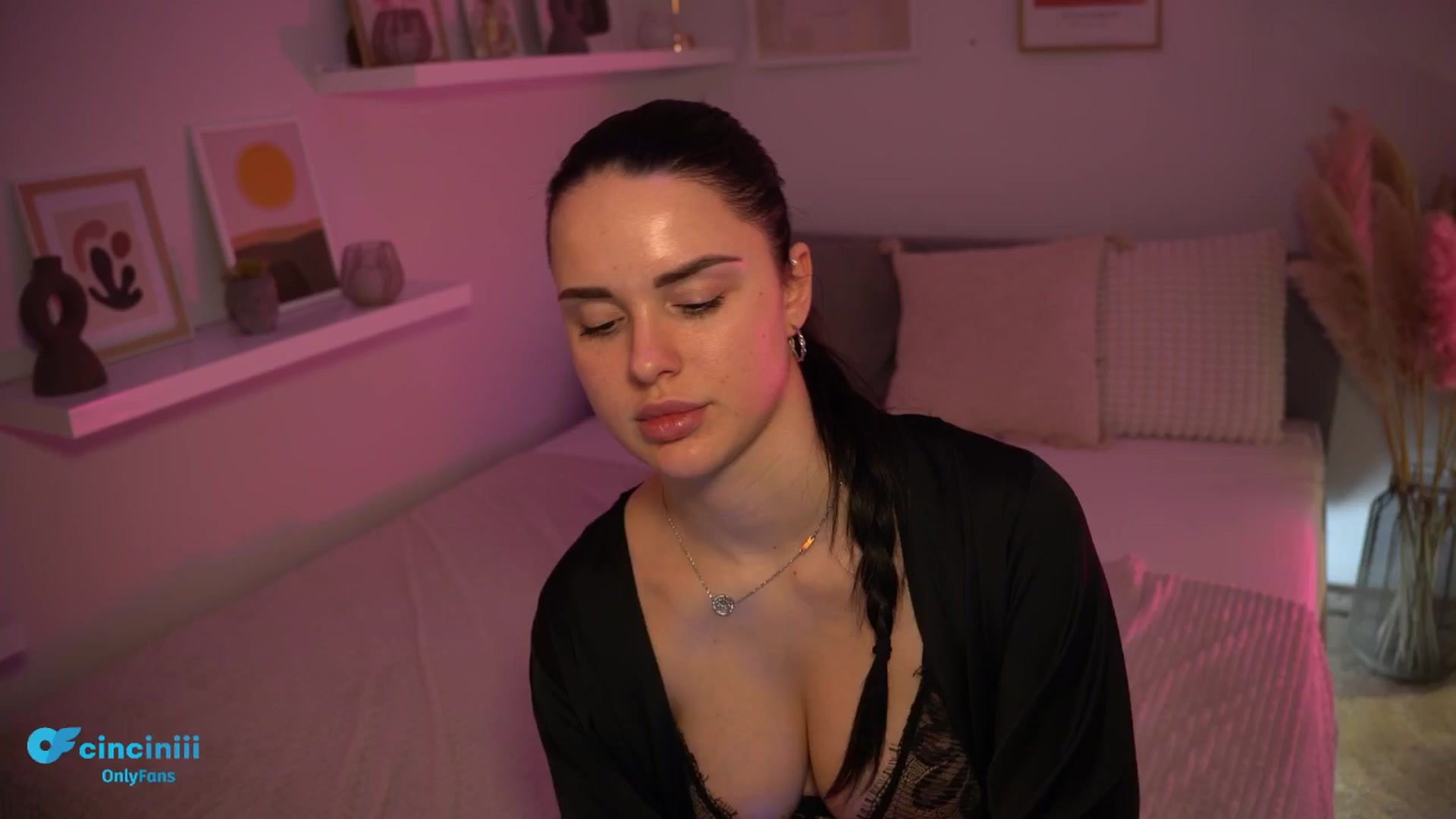 Gallery image thumbnail from NotYourNaomi's myfreecams stream on, 03/05/2025, 20:17 image 11 of 20