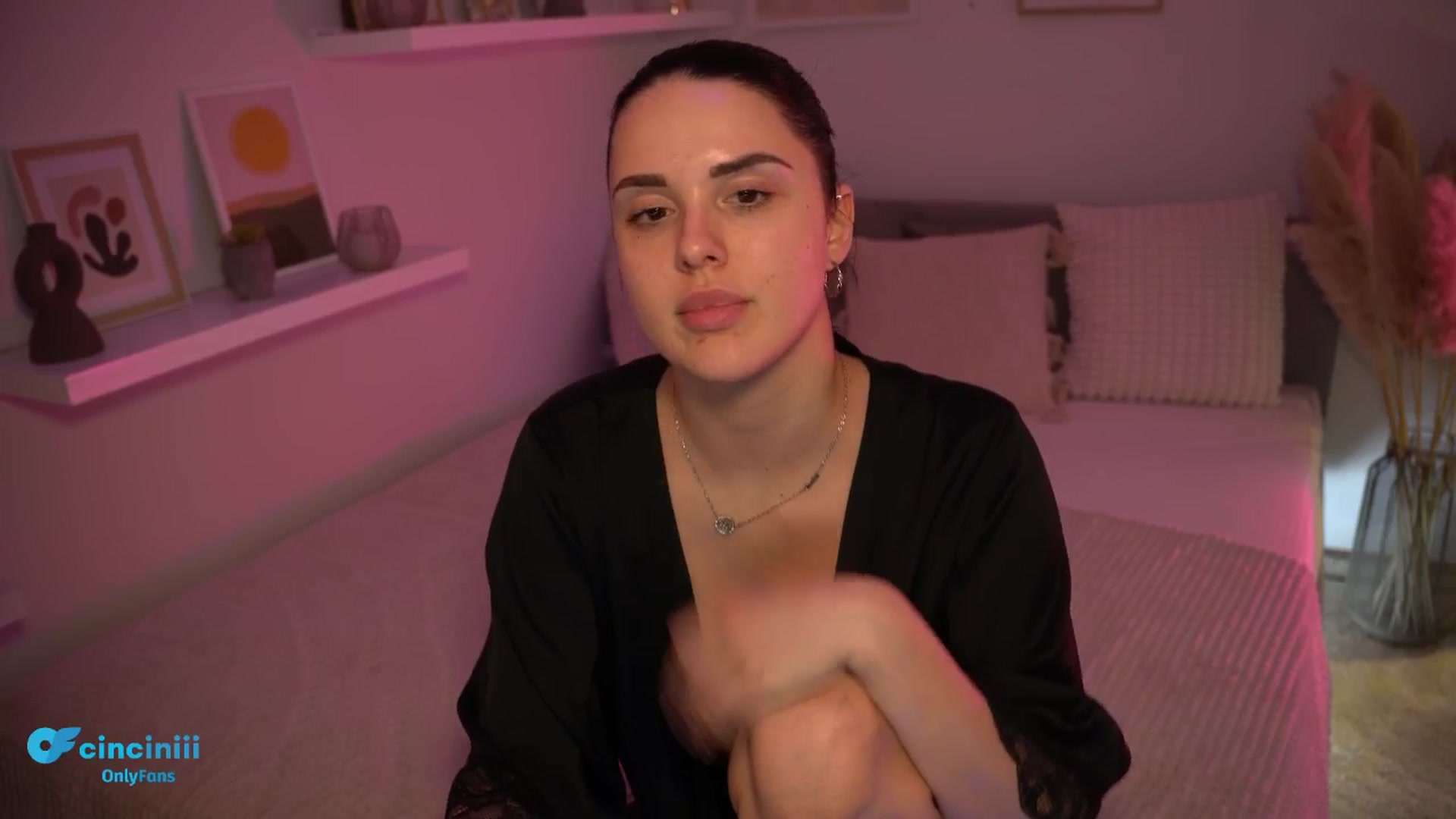 Gallery image thumbnail from NotYourNaomi's myfreecams stream on, 03/05/2025, 21:12 image 10 of 20