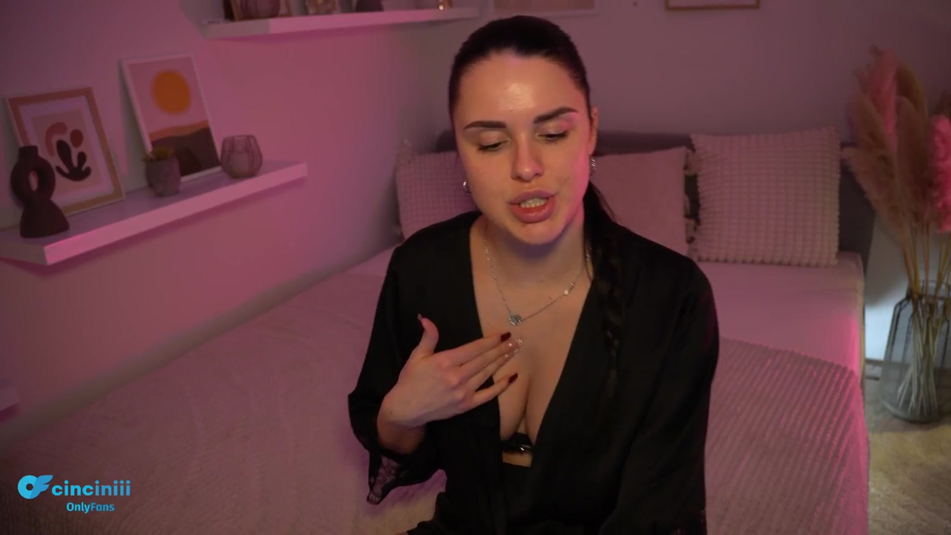Gallery image thumbnail from NotYourNaomi's myfreecams stream on, 03/05/2025, 21:12 image 15 of 20
