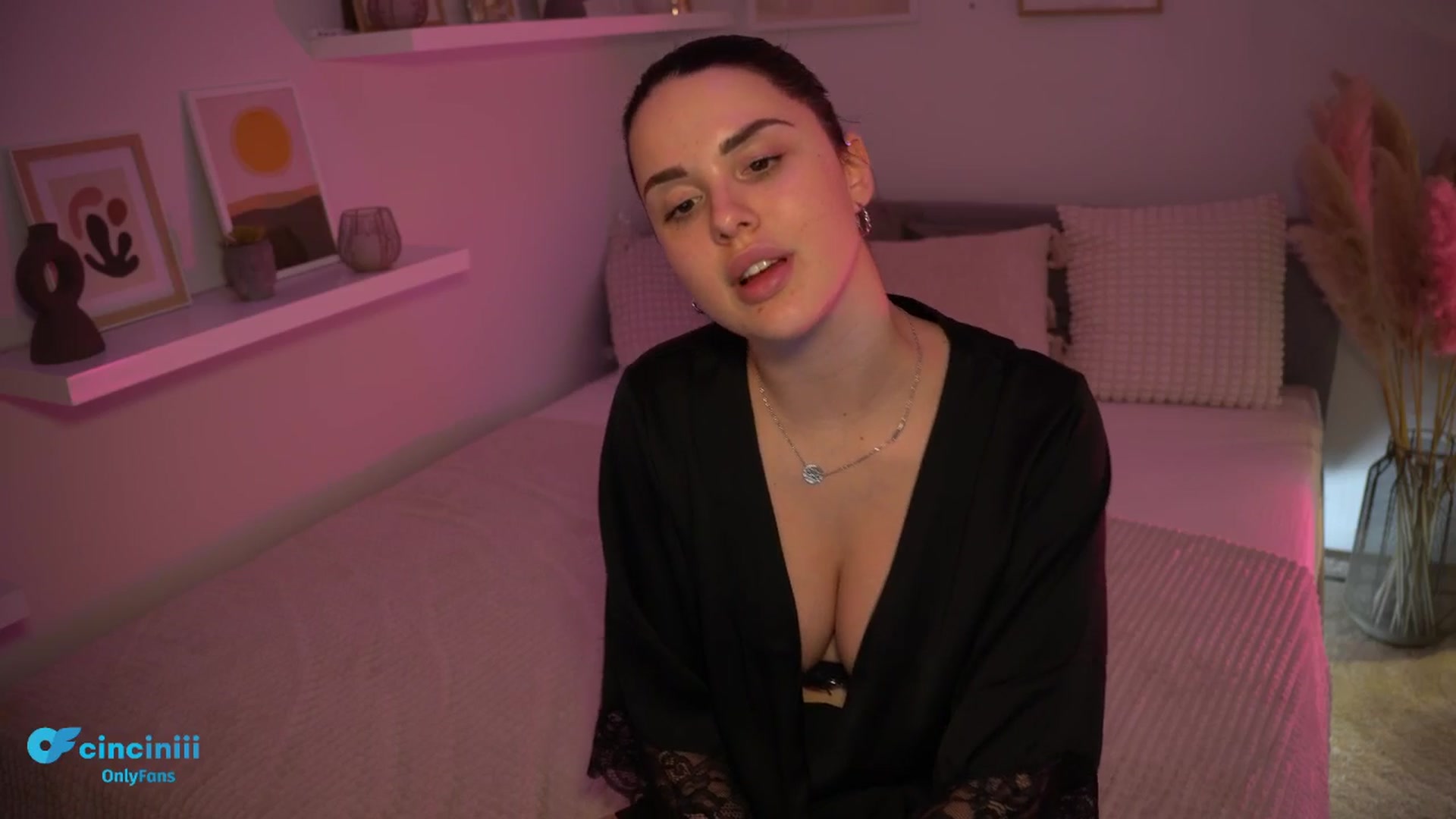 Gallery image thumbnail from NotYourNaomi's myfreecams stream on, 03/05/2025, 21:12 image 13 of 20