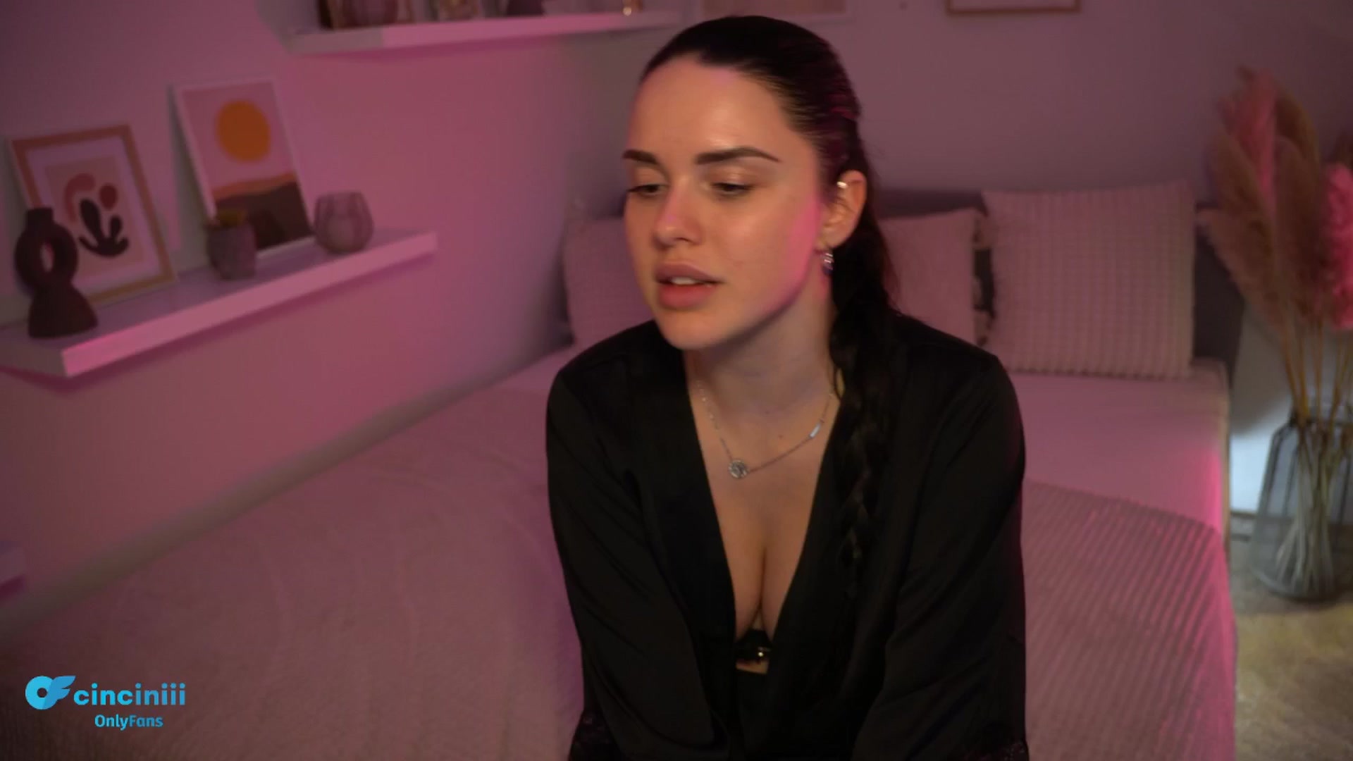 Gallery image thumbnail from NotYourNaomi's myfreecams stream on, 03/05/2025, 21:12 image 14 of 20