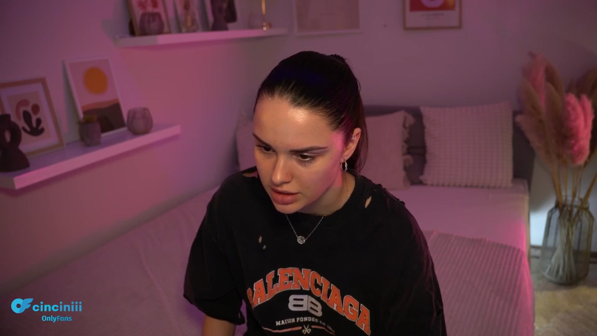 Gallery image thumbnail from NotYourNaomi's myfreecams stream on, 03/09/2025, 21:32 image 15 of 20