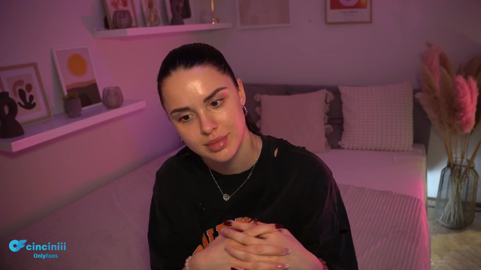 Gallery image thumbnail from NotYourNaomi's myfreecams stream on, 03/09/2025, 21:32 image 9 of 20