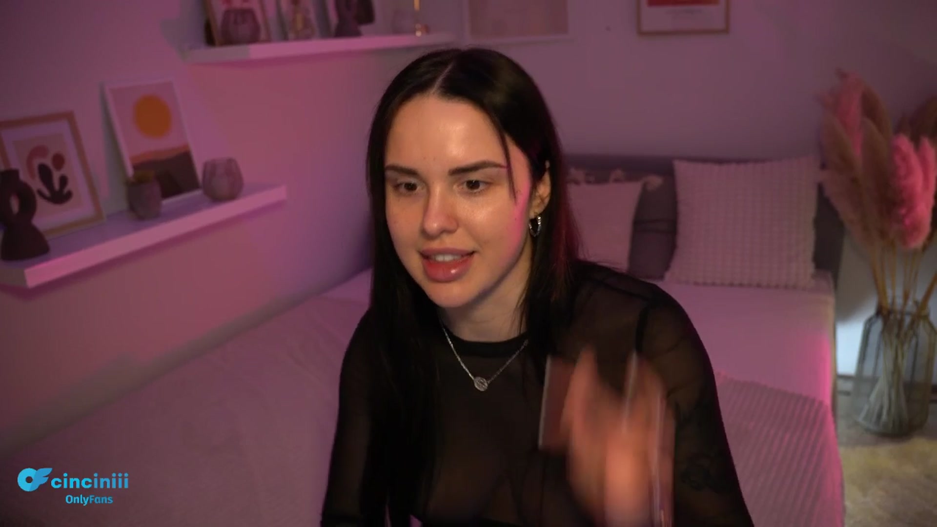 Gallery image thumbnail from NotYourNaomi's myfreecams stream on, 03/12/2025, 21:20 image 12 of 20