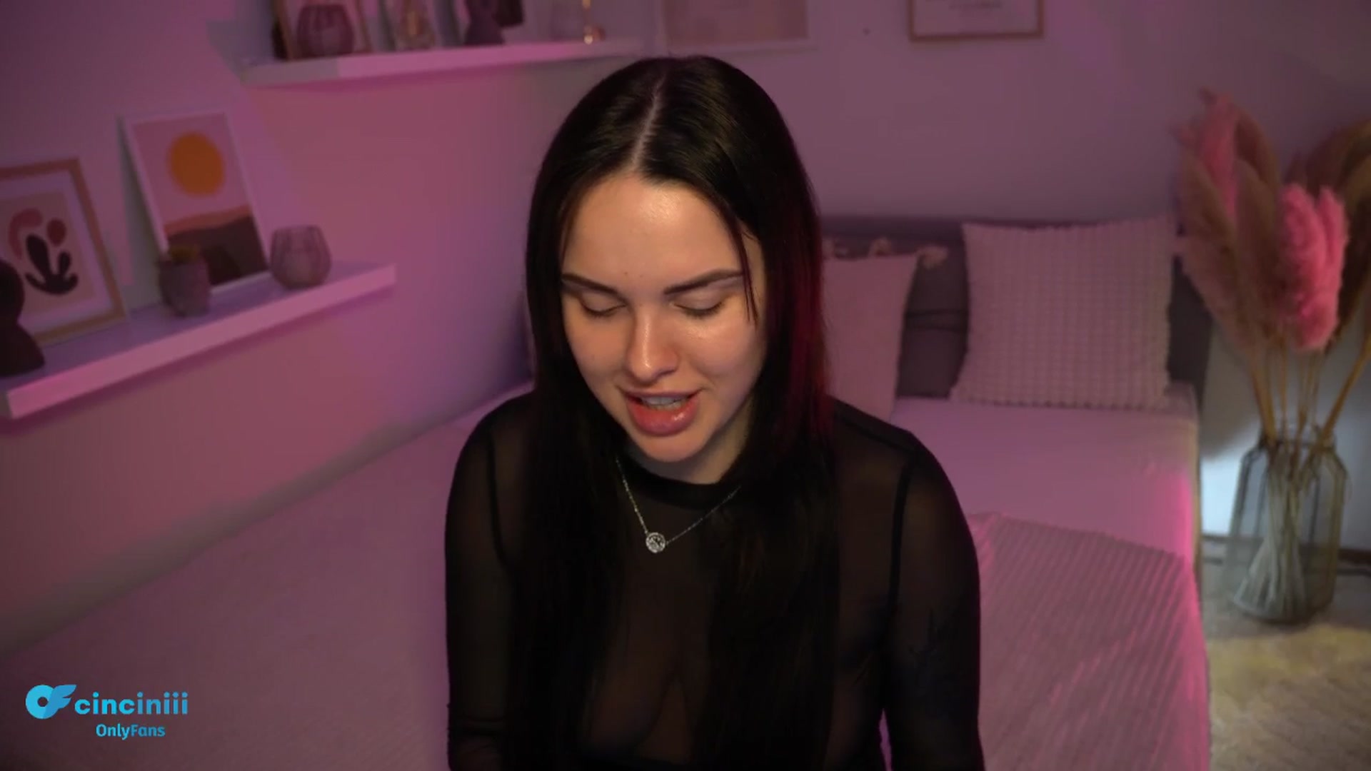 Gallery image thumbnail from NotYourNaomi's myfreecams stream on, 03/12/2025, 21:20 image 3 of 20