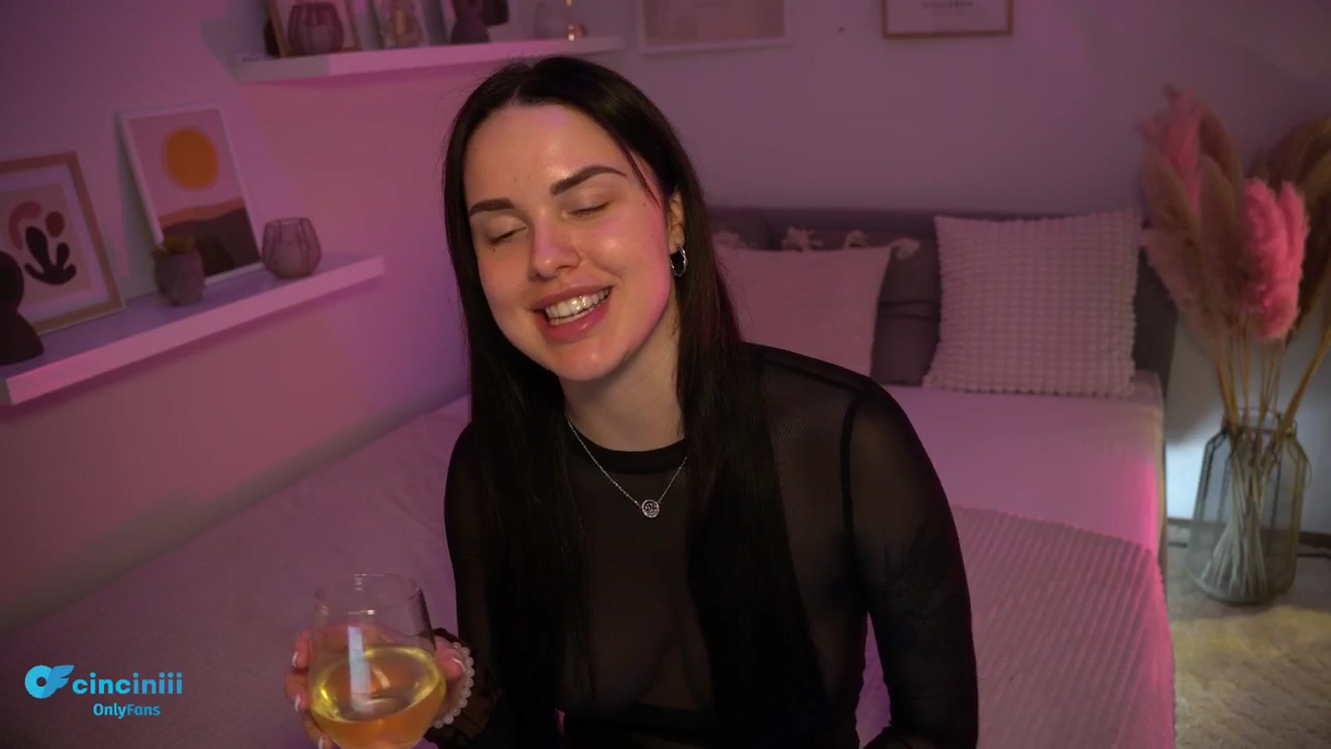 Gallery image thumbnail from NotYourNaomi's myfreecams stream on, 03/12/2025, 21:20 image 8 of 20