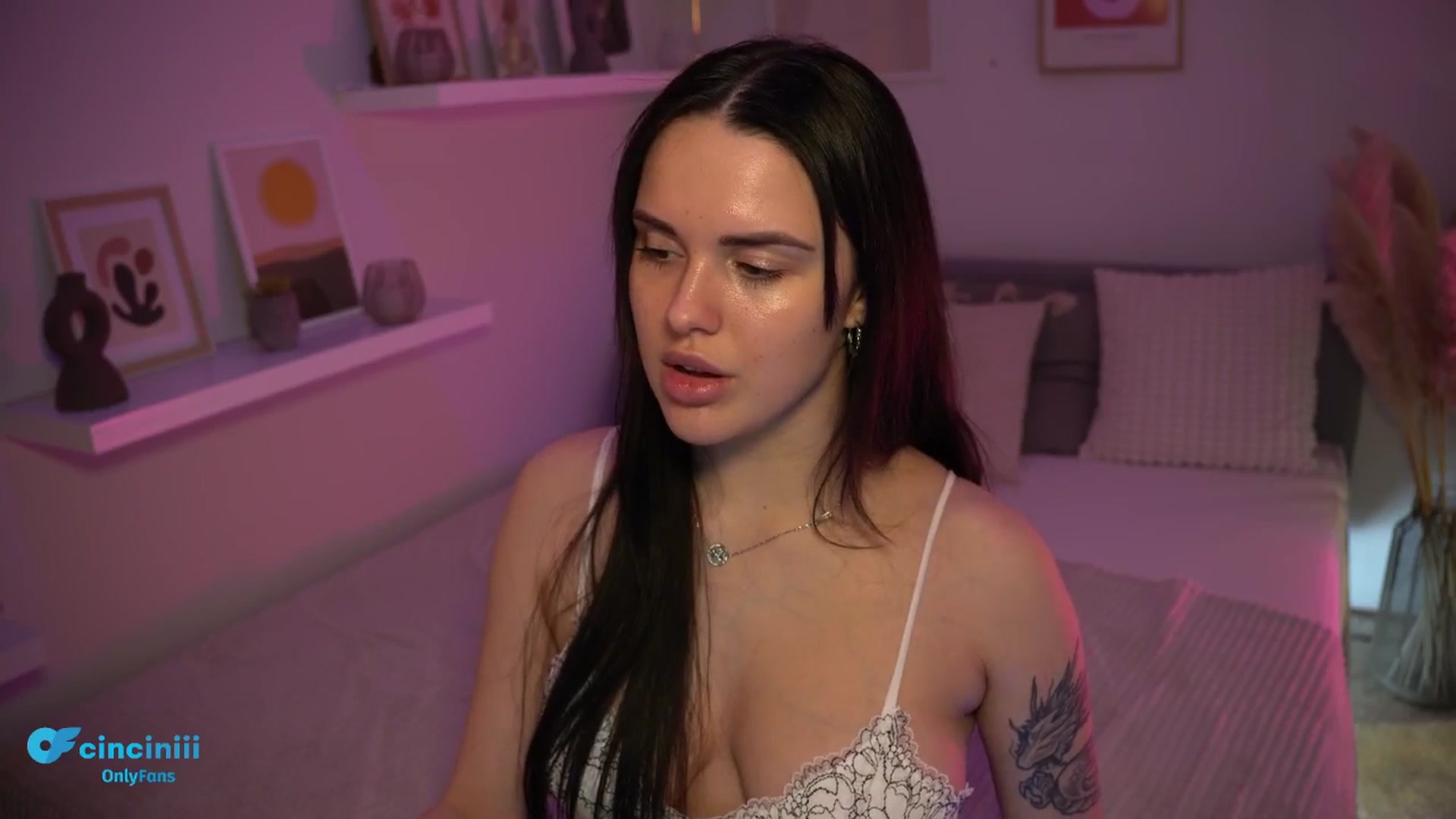 Gallery image thumbnail from NotYourNaomi's myfreecams stream on, 03/13/2025, 21:23 image 2 of 20