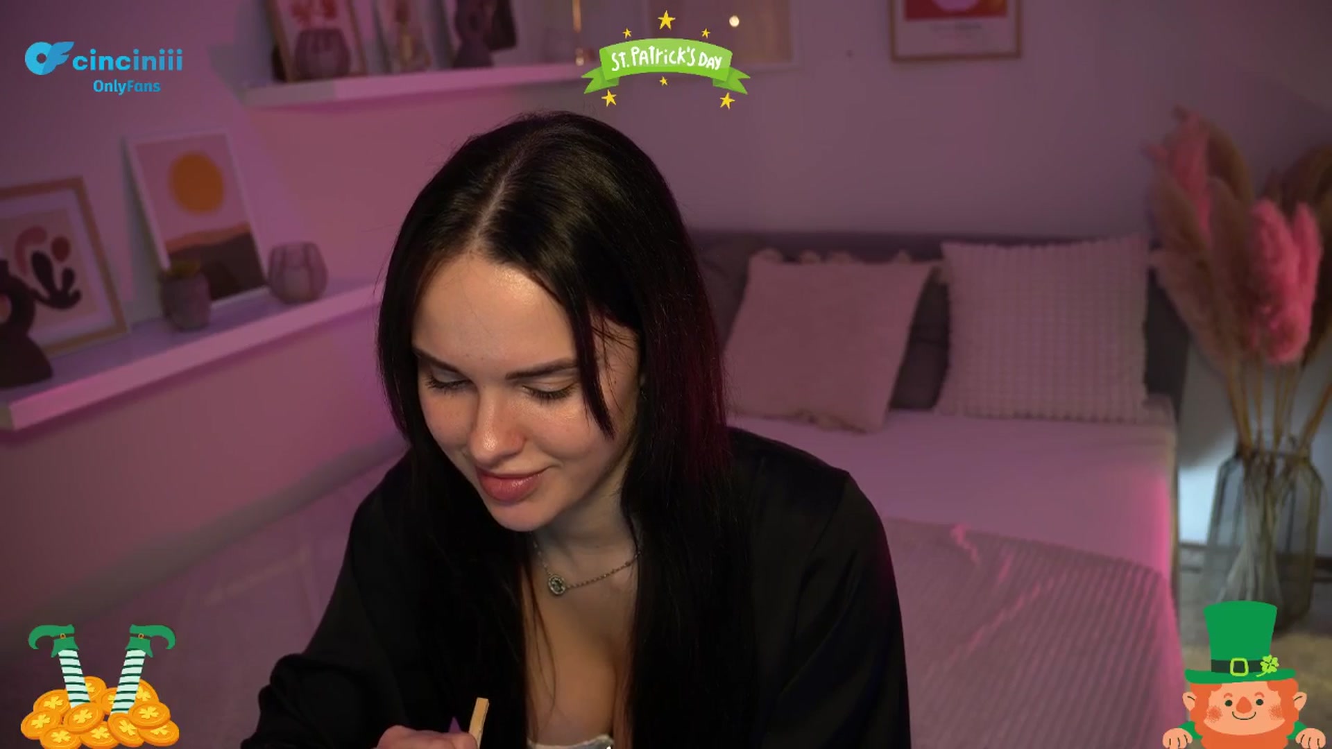 Gallery image thumbnail from NotYourNaomi's myfreecams stream on, 03/16/2025, 22:01 image 3 of 20