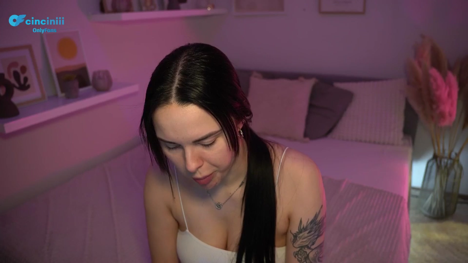 Gallery image thumbnail from NotYourNaomi's myfreecams stream on, 03/20/2025, 06:48 image 18 of 20