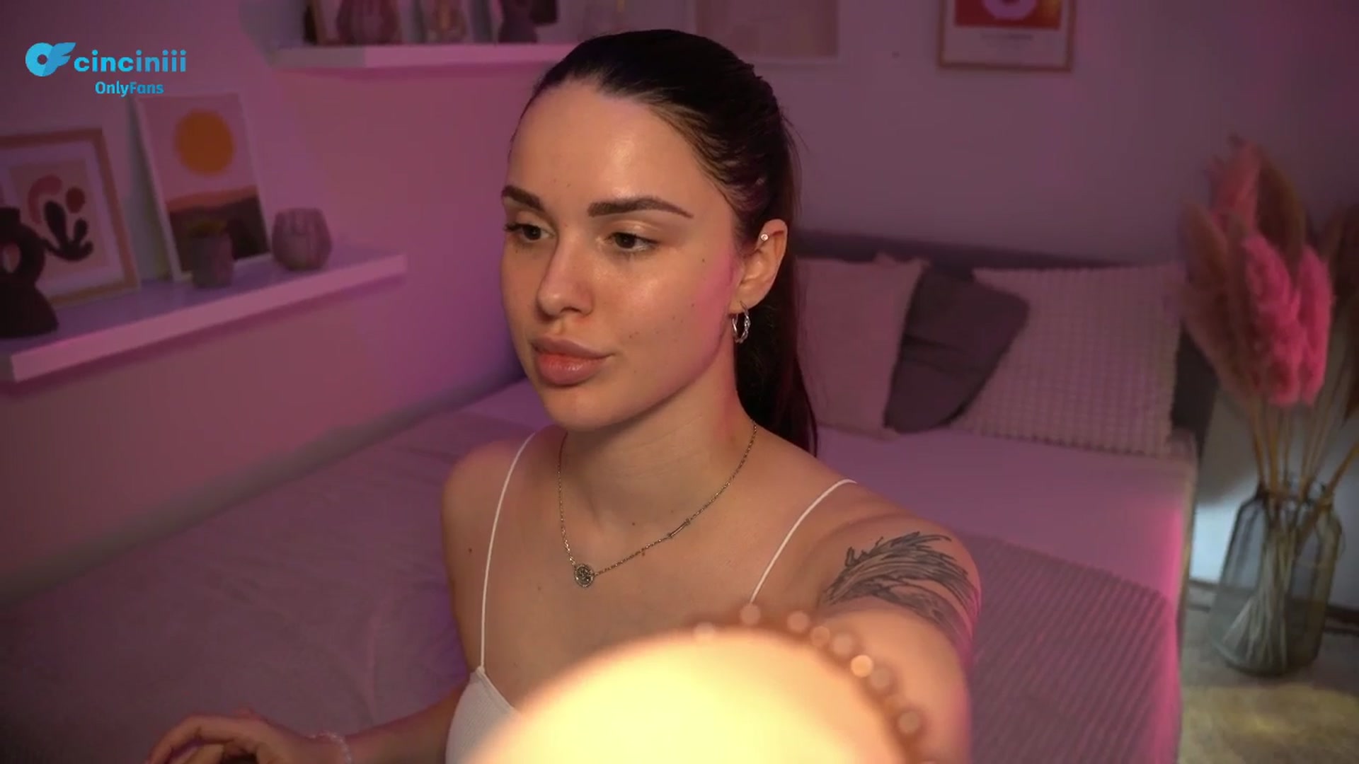 Gallery image thumbnail from NotYourNaomi's myfreecams stream on, 03/25/2025, 21:54 image 8 of 20