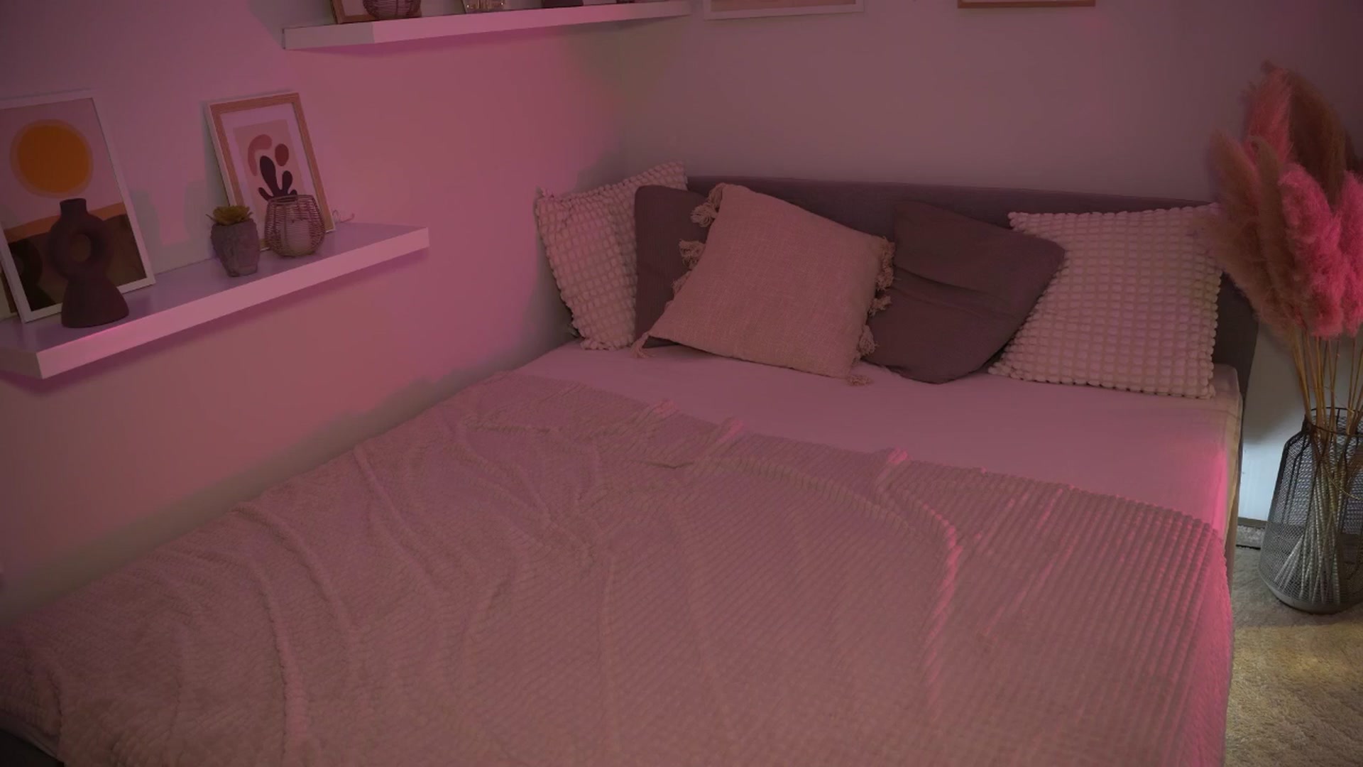 Gallery image thumbnail from NotYourNaomi's myfreecams stream on, 04/06/2025, 20:47 image 10 of 20