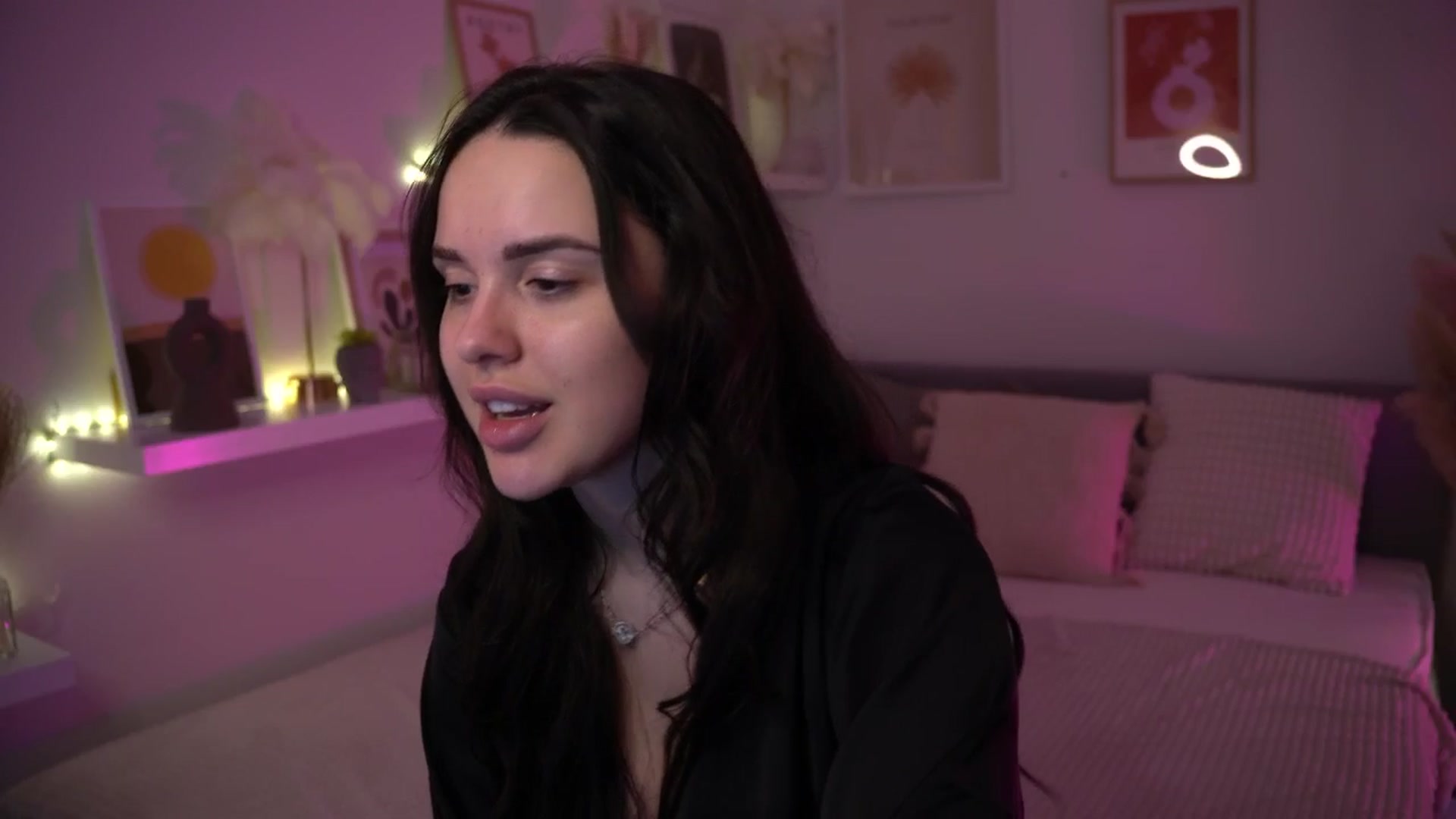 Gallery image thumbnail from NotYourNaomi's myfreecams stream on, 04/13/2025, 19:19 image 3 of 20