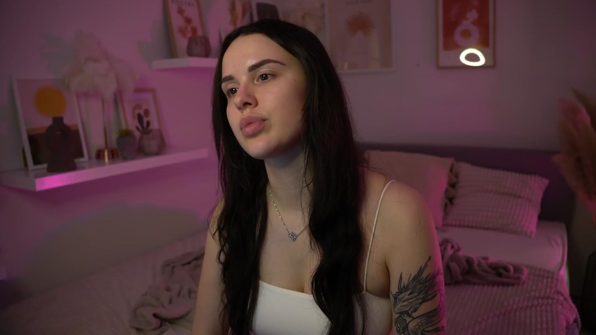 Gallery image thumbnail from NotYourNaomi's myfreecams stream on, 04/15/2025, 21:07 image 8 of 20