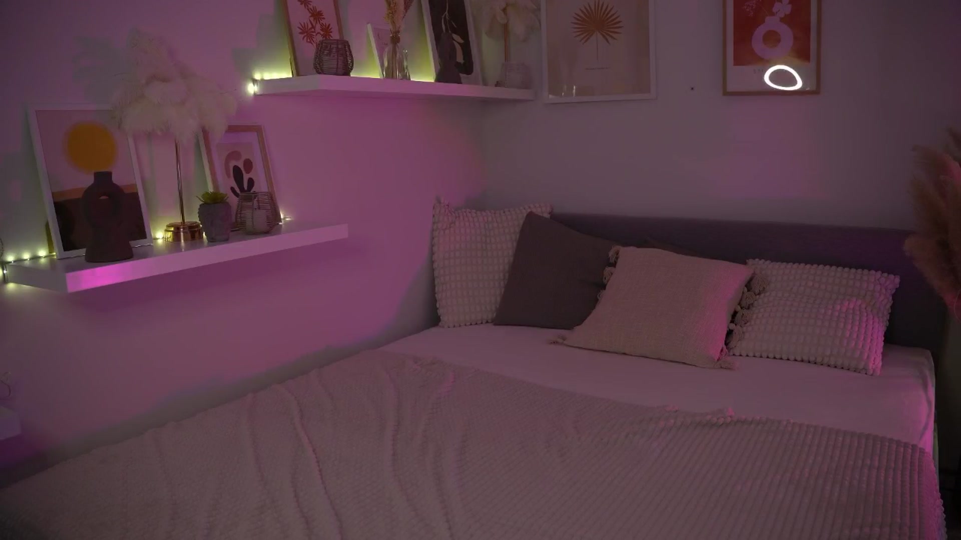 Gallery image thumbnail from NotYourNaomi's myfreecams stream on, 04/19/2025, 19:19 image 12 of 20