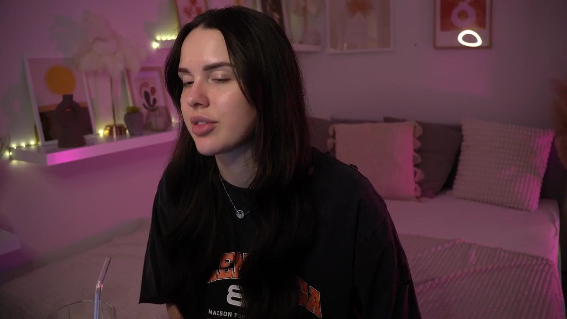 Gallery image thumbnail from NotYourNaomi's myfreecams stream on, 04/22/2025, 19:49 image 4 of 20