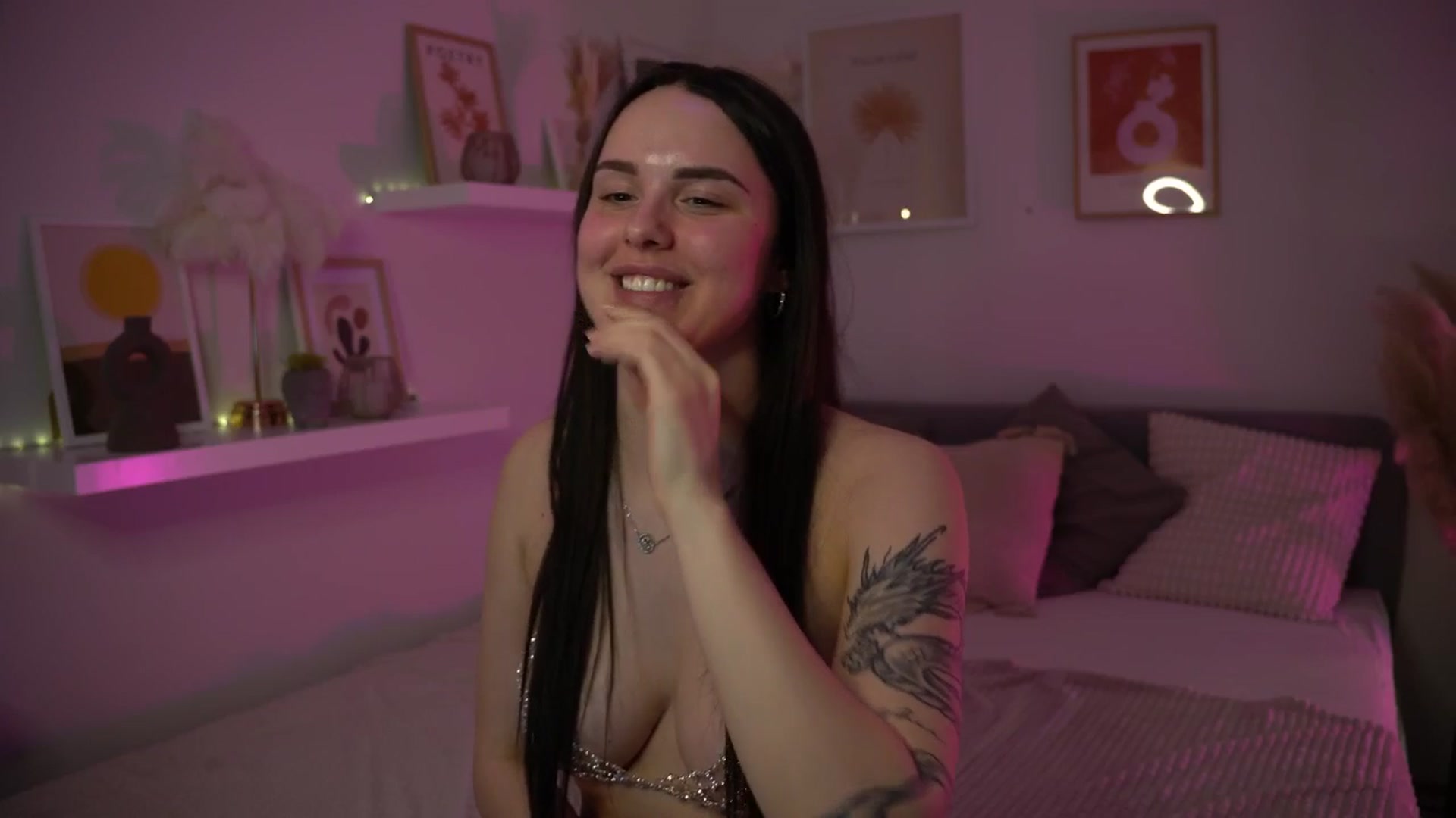 Gallery image thumbnail from NotYourNaomi's myfreecams stream on, 04/28/2025, 20:41 image 14 of 20
