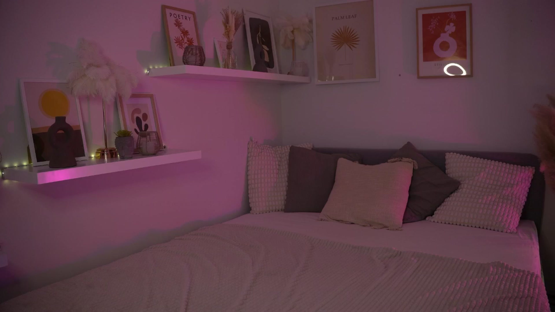 Gallery image thumbnail from NotYourNaomi's myfreecams stream on, 04/28/2025, 21:15 image 1 of 20