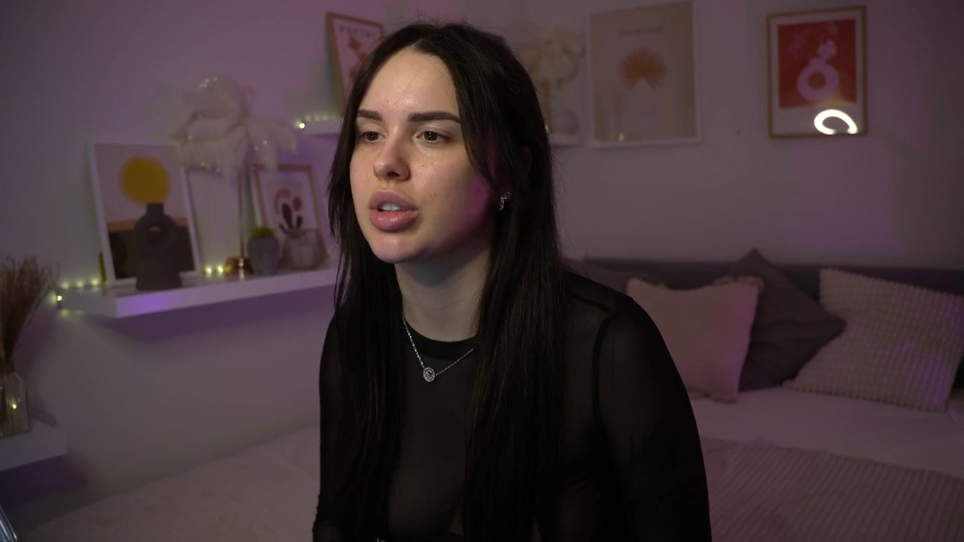 Gallery image thumbnail from NotYourNaomi's myfreecams stream on, 05/04/2025, 21:02 image 5 of 20
