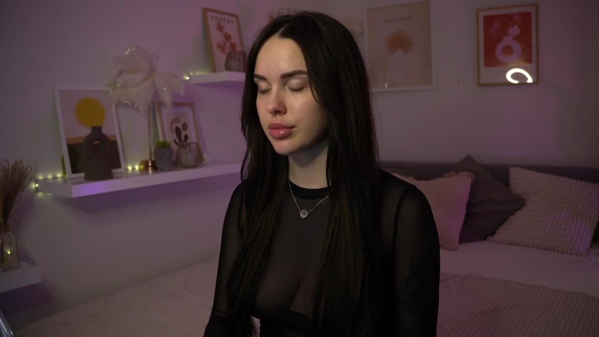 Gallery image thumbnail from NotYourNaomi's myfreecams stream on, 05/04/2025, 21:02 image 1 of 20