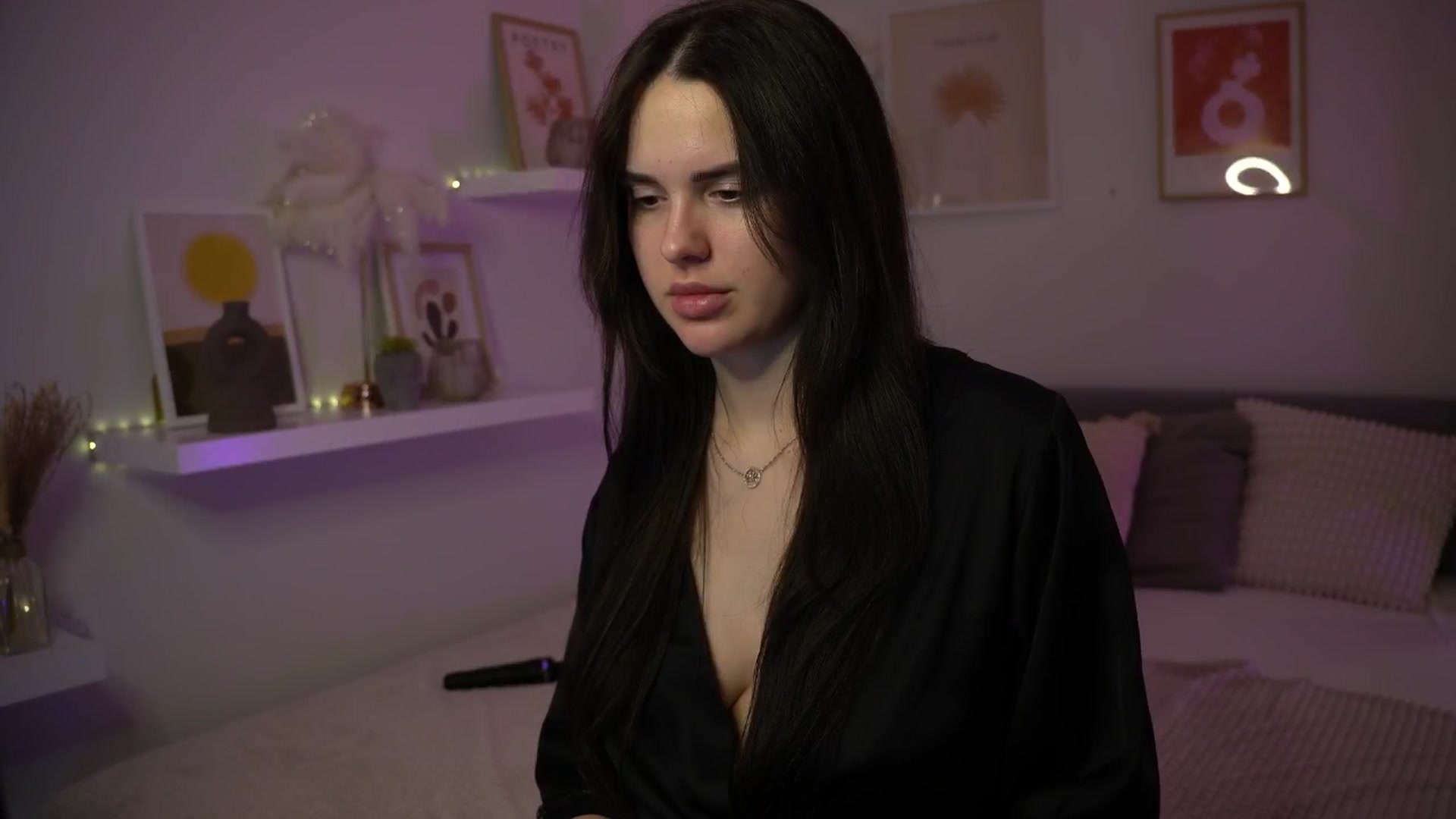 Gallery image thumbnail from NotYourNaomi's myfreecams stream on, 05/04/2025, 22:48 image 7 of 20