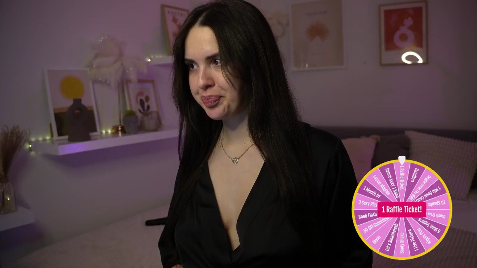 Gallery image thumbnail from NotYourNaomi's myfreecams stream on, 05/04/2025, 22:48 image 2 of 20