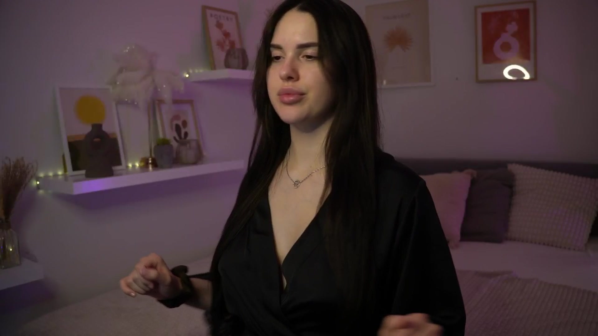 Gallery image thumbnail from NotYourNaomi's myfreecams stream on, 05/04/2025, 22:48 image 3 of 20