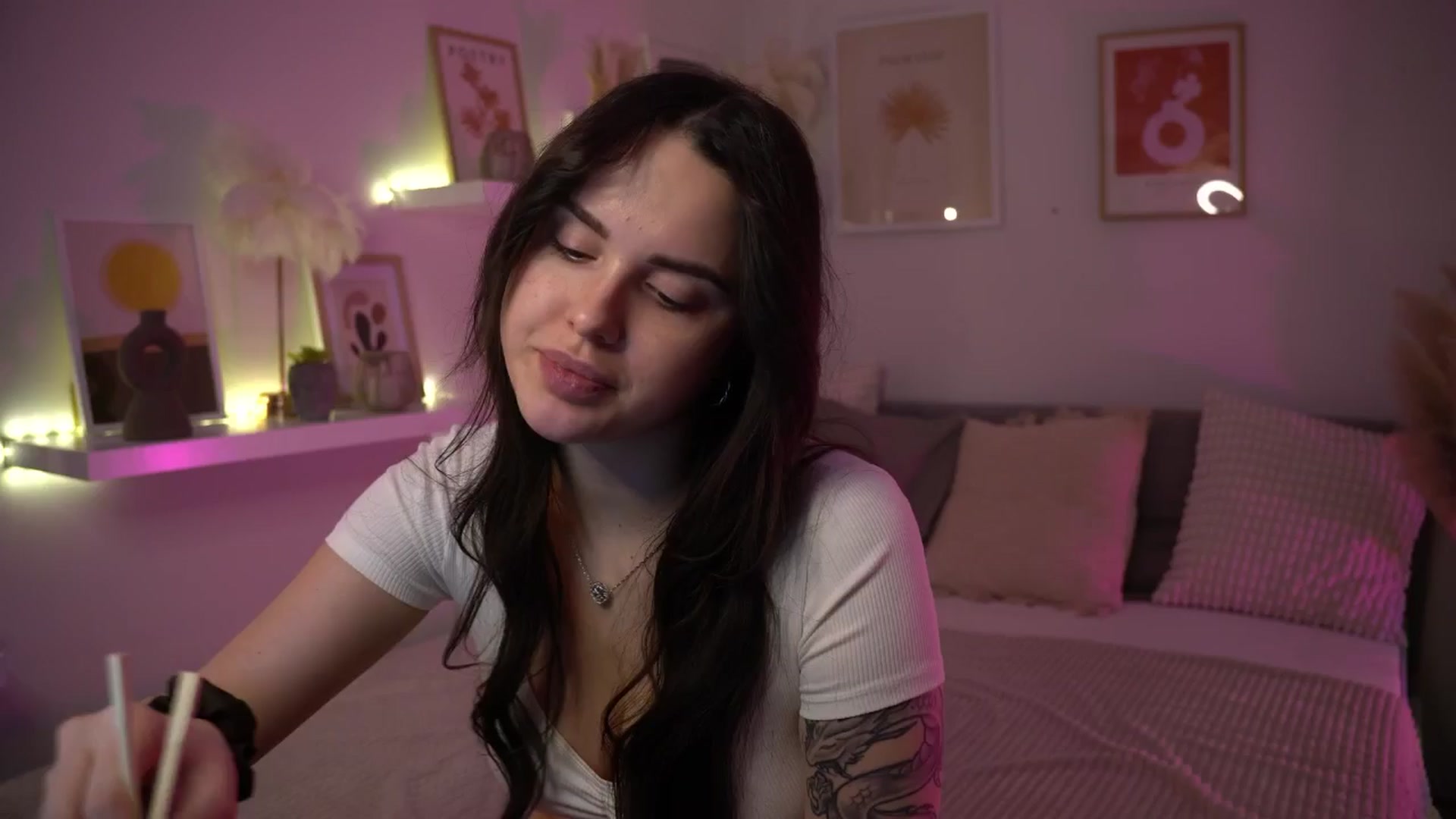 Gallery image thumbnail from NotYourNaomi's myfreecams stream on, 05/11/2025, 20:59 image 13 of 20
