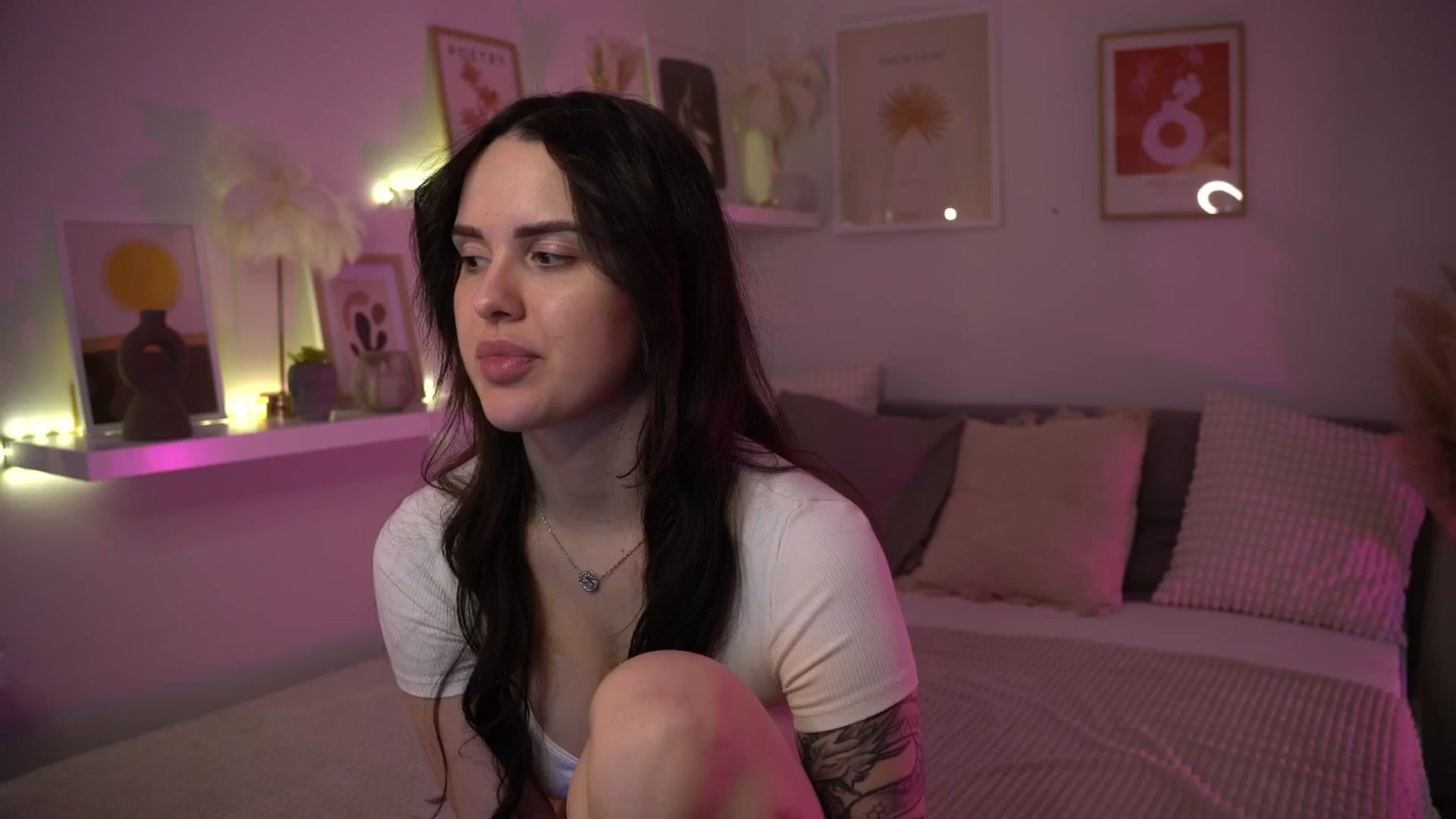 Gallery image thumbnail from NotYourNaomi's myfreecams stream on, 05/11/2025, 20:59 image 16 of 20