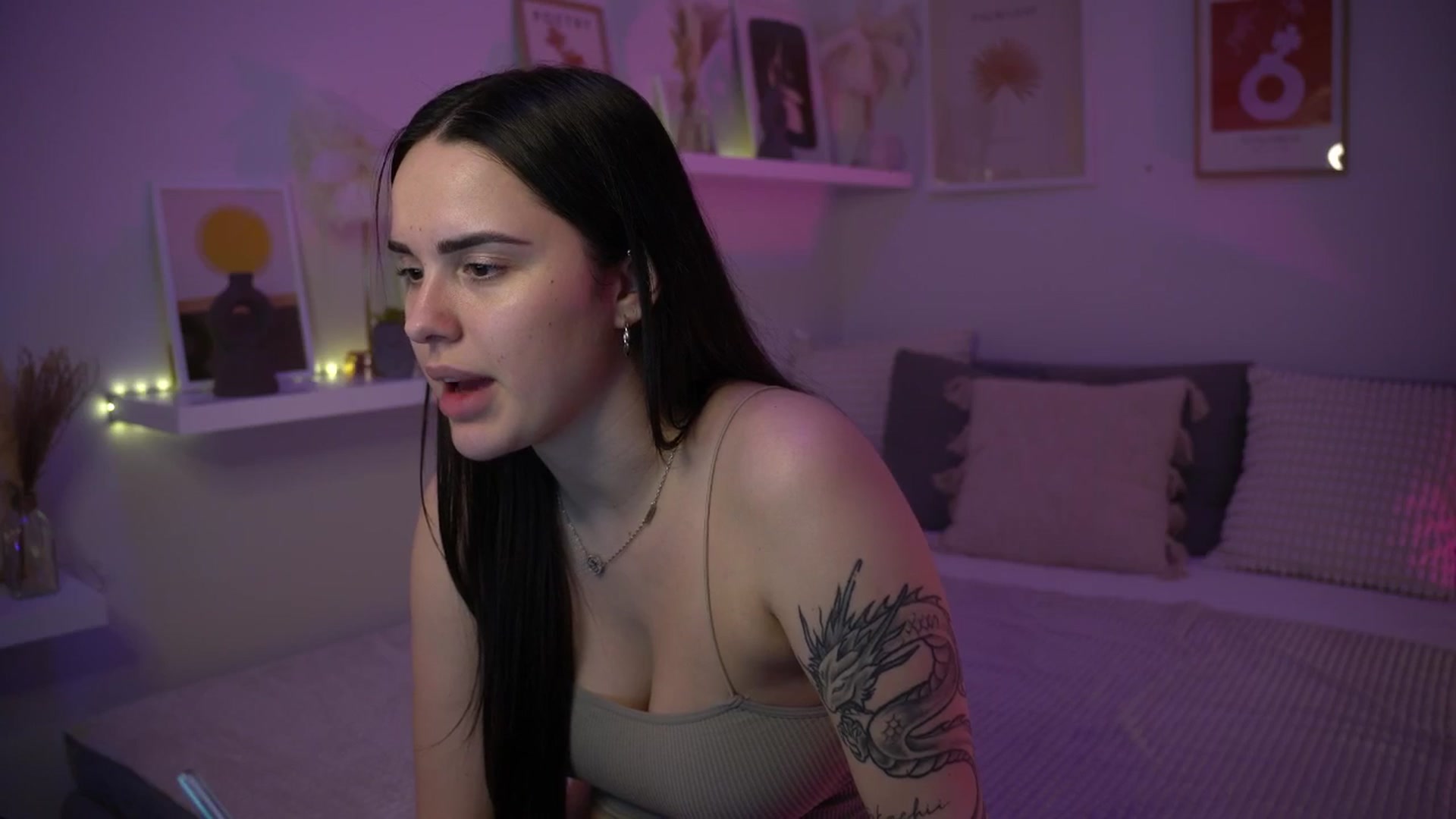Gallery image thumbnail from NotYourNaomi's myfreecams stream on, 05/27/2025, 21:26 image 13 of 20