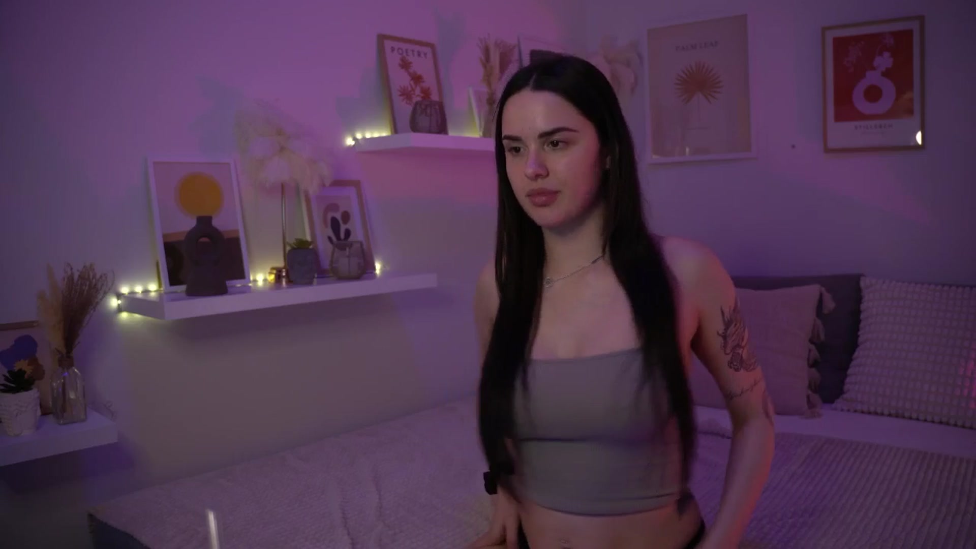 Gallery image thumbnail from NotYourNaomi's myfreecams stream on, 05/27/2025, 21:26 image 5 of 20