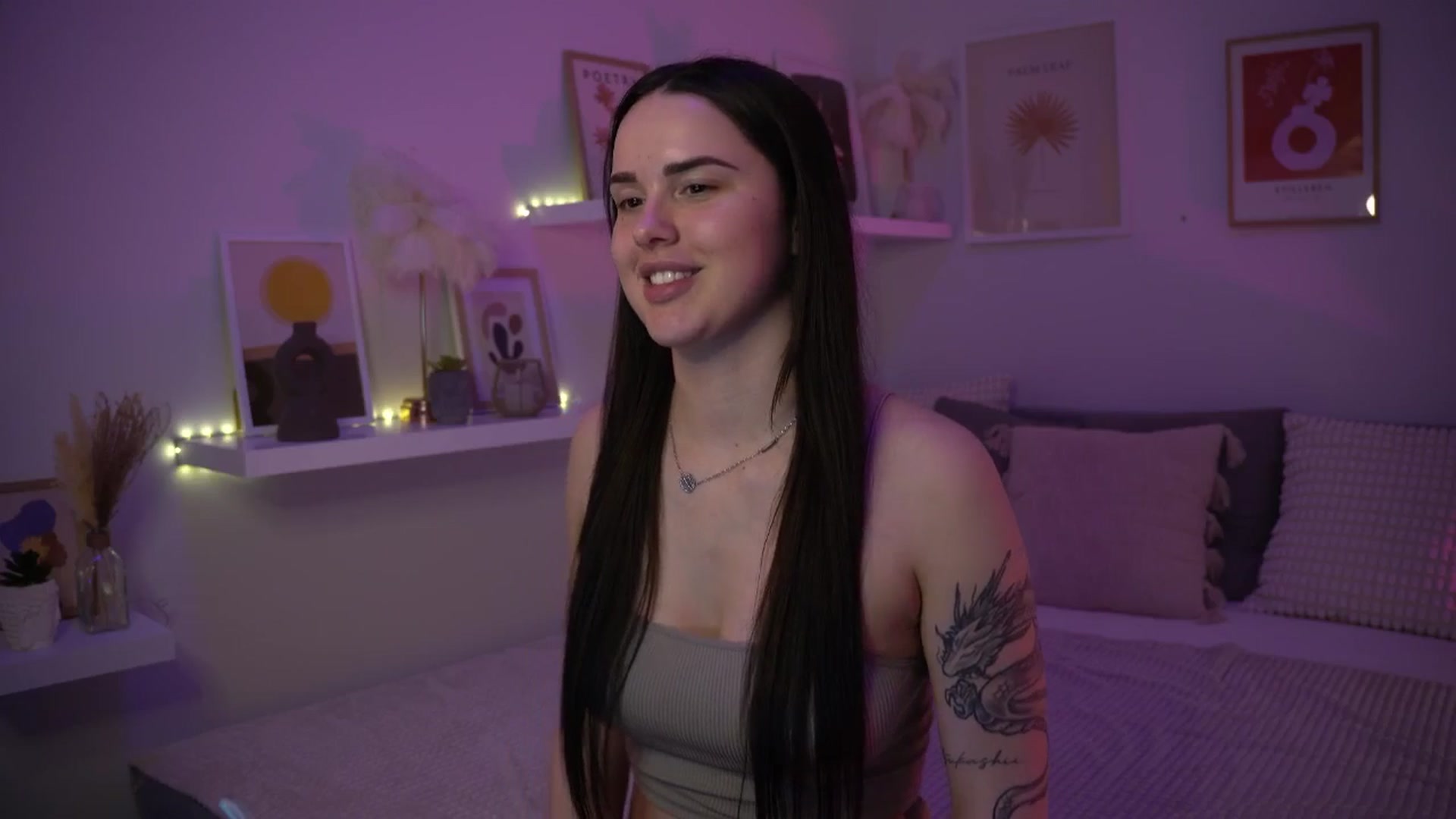 Gallery image thumbnail from NotYourNaomi's myfreecams stream on, 05/27/2025, 21:26 image 6 of 20