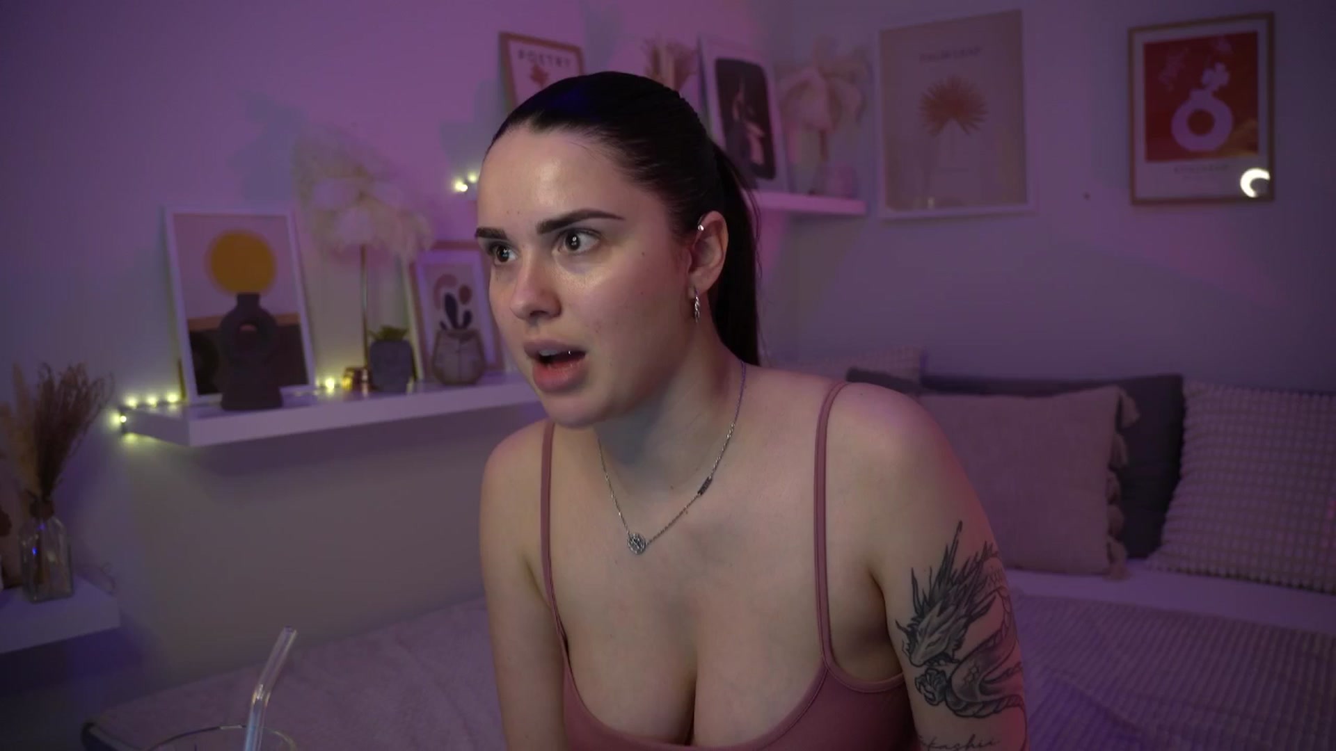 Gallery image thumbnail from NotYourNaomi's myfreecams stream on, 05/29/2025, 21:06 image 7 of 20