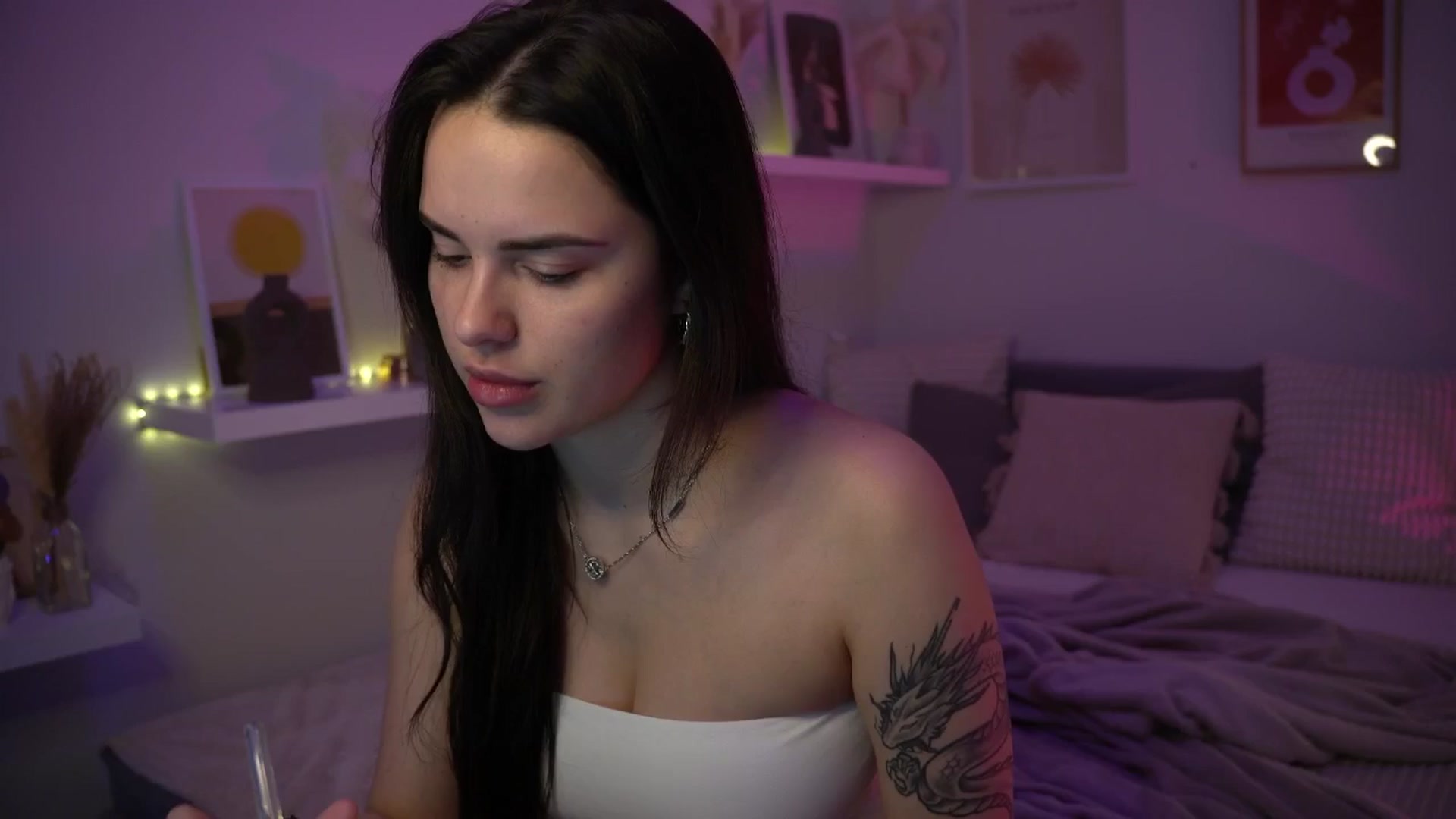 Gallery image thumbnail from NotYourNaomi's myfreecams stream on, 06/04/2025, 23:09 image 1 of 20