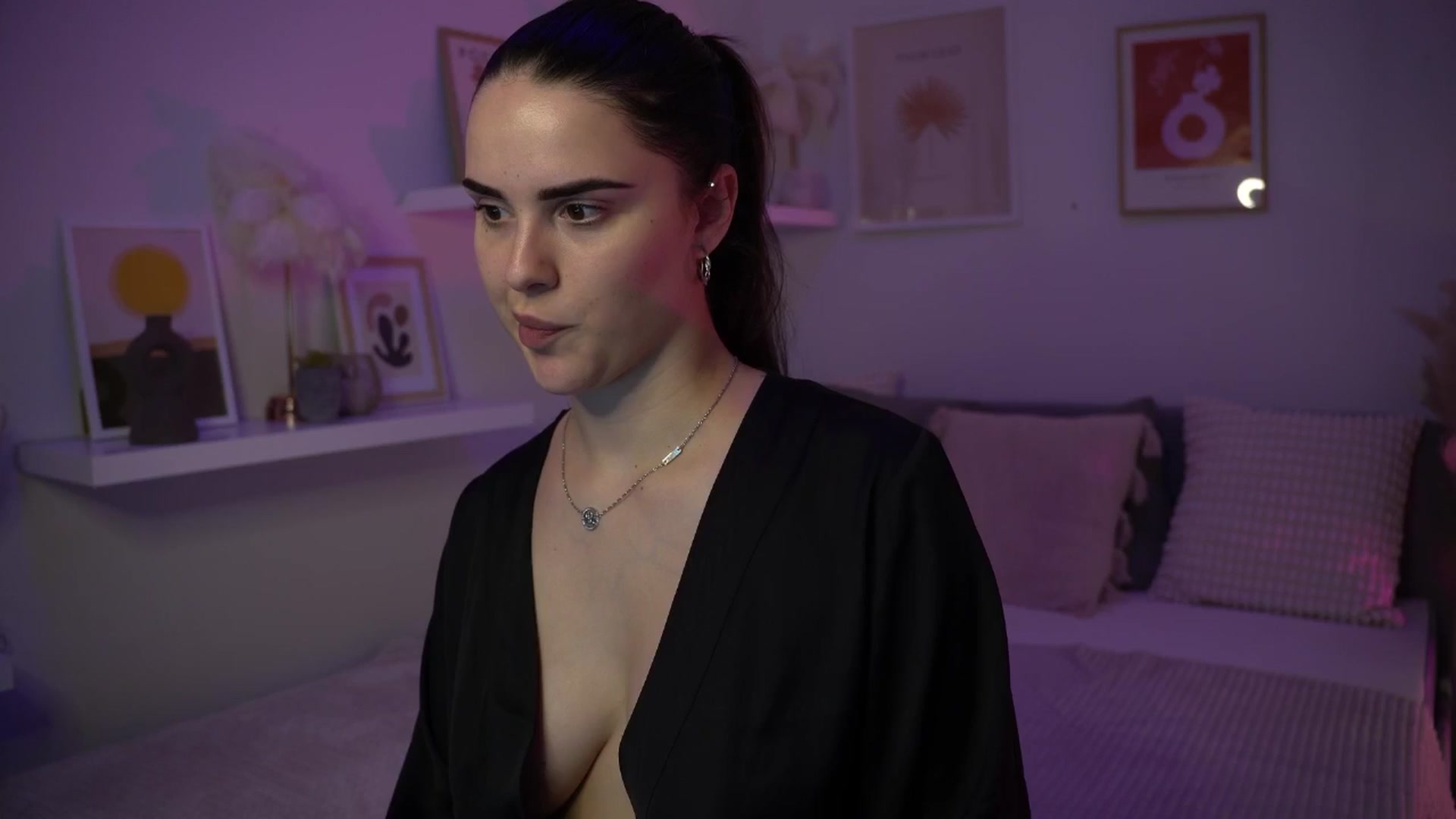 Gallery image thumbnail from NotYourNaomi's myfreecams stream on, 06/11/2025, 21:46 image 15 of 20