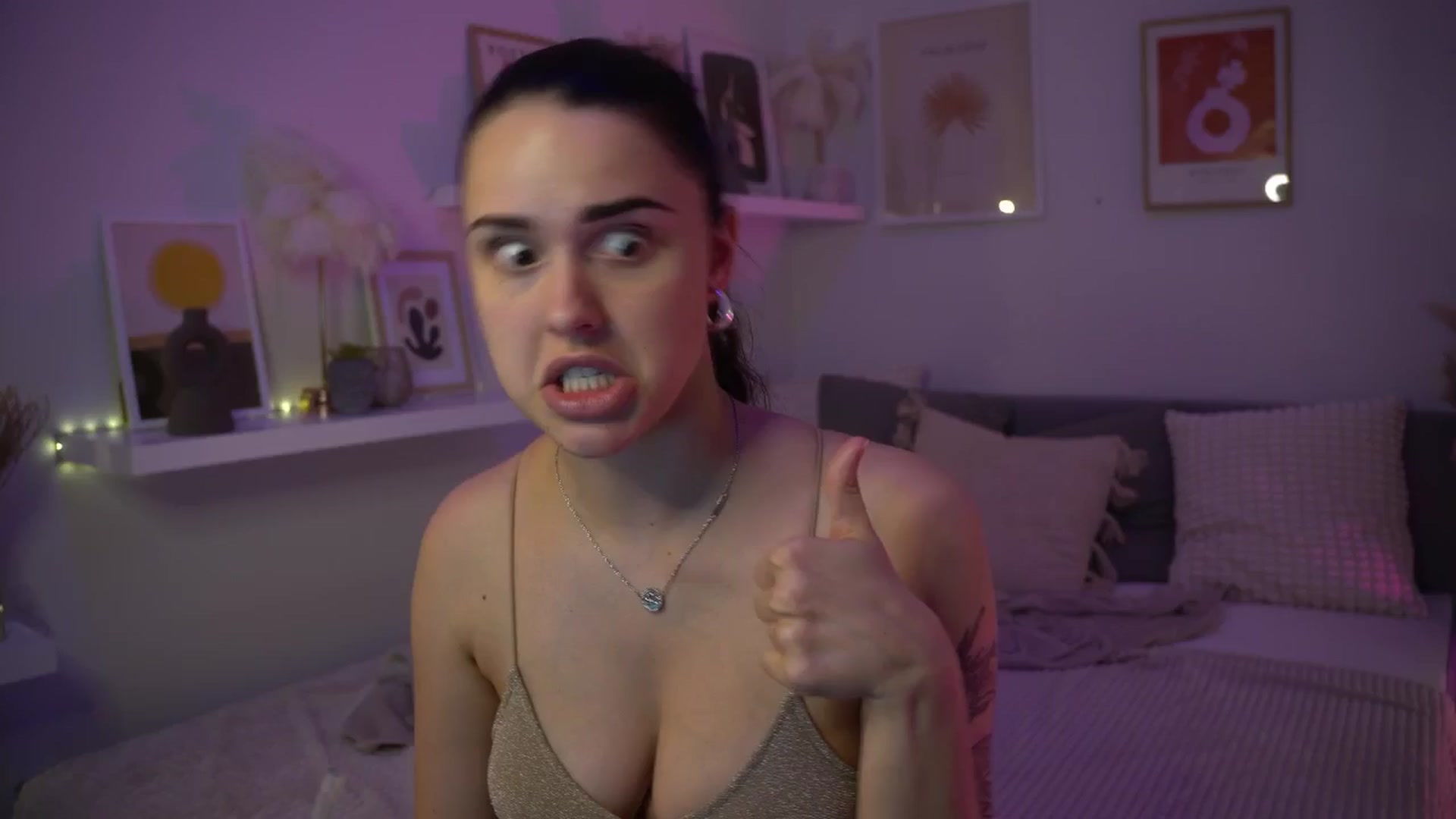 Gallery image thumbnail from NotYourNaomi's myfreecams stream on, 06/18/2025, 21:40 image 2 of 20