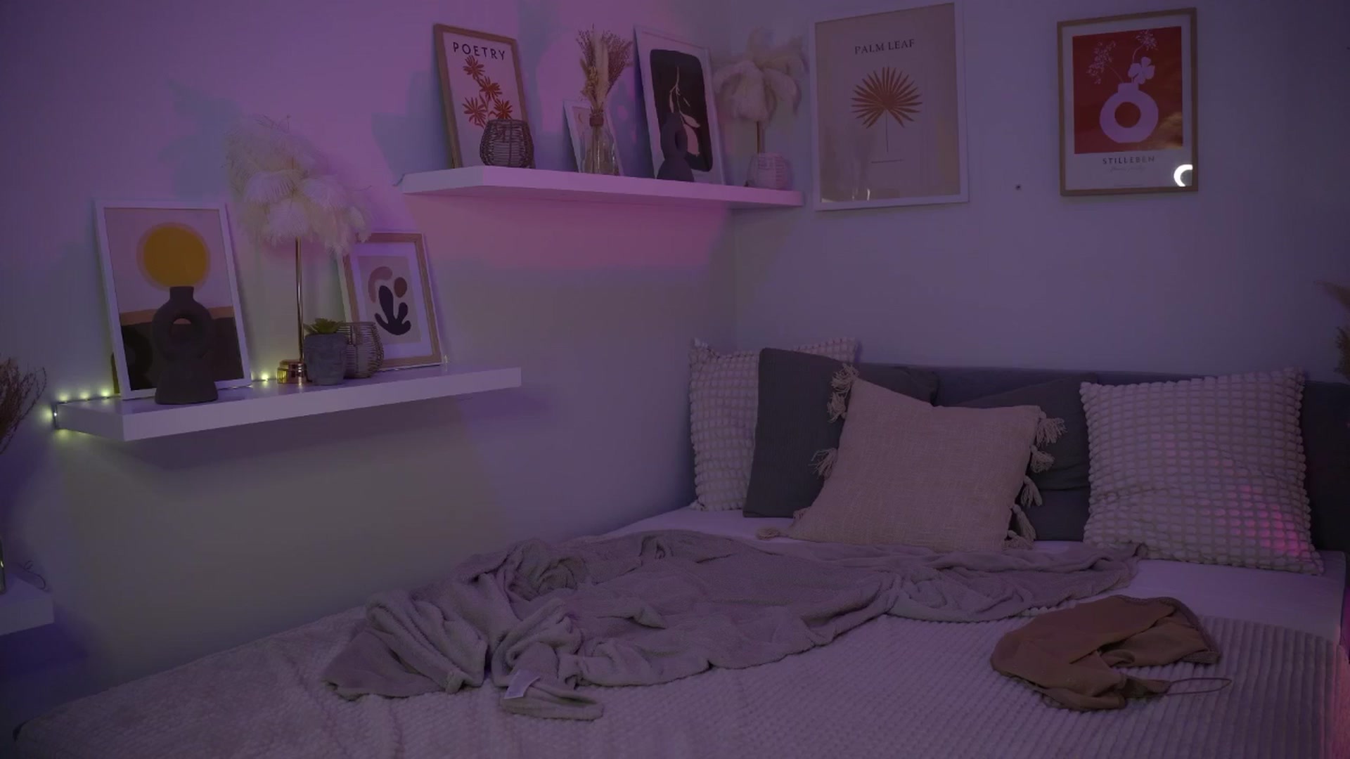 Gallery image thumbnail from NotYourNaomi's myfreecams stream on, 06/18/2025, 21:40 image 13 of 20