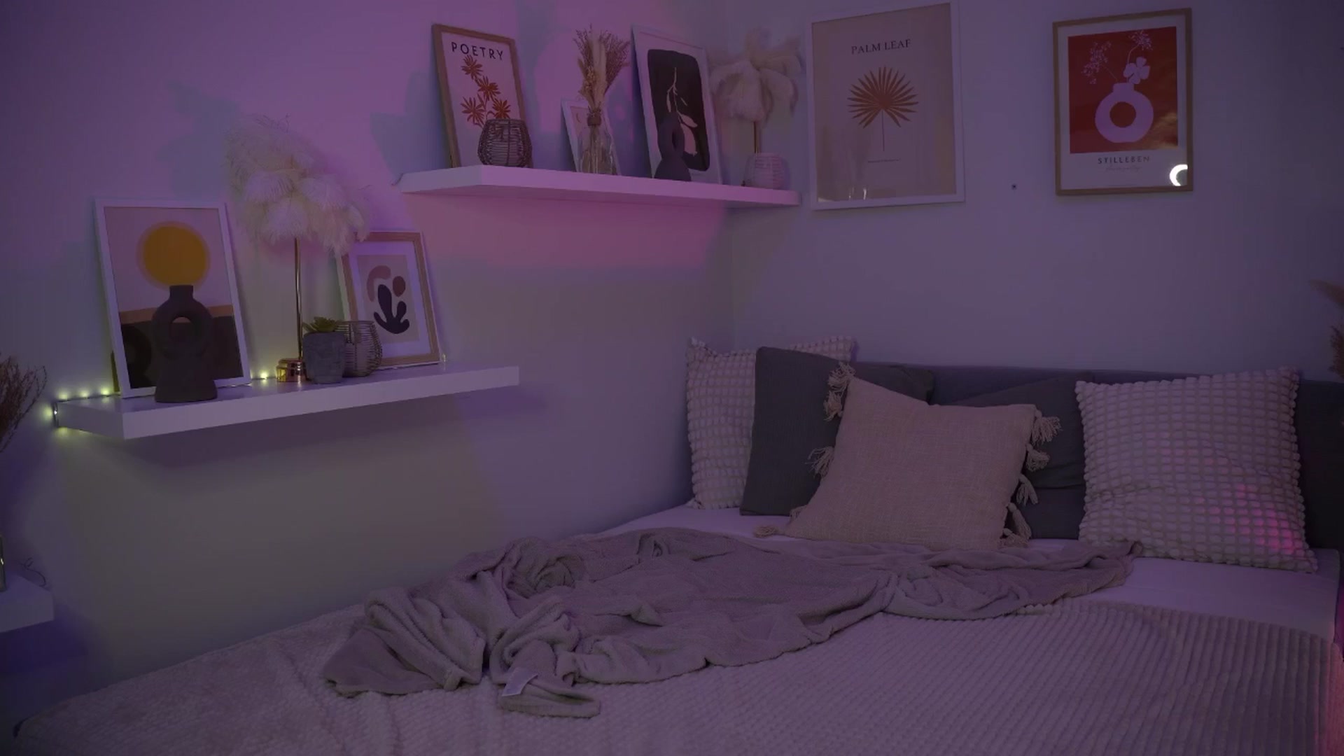 Gallery image thumbnail from NotYourNaomi's myfreecams stream on, 06/18/2025, 21:40 image 16 of 20