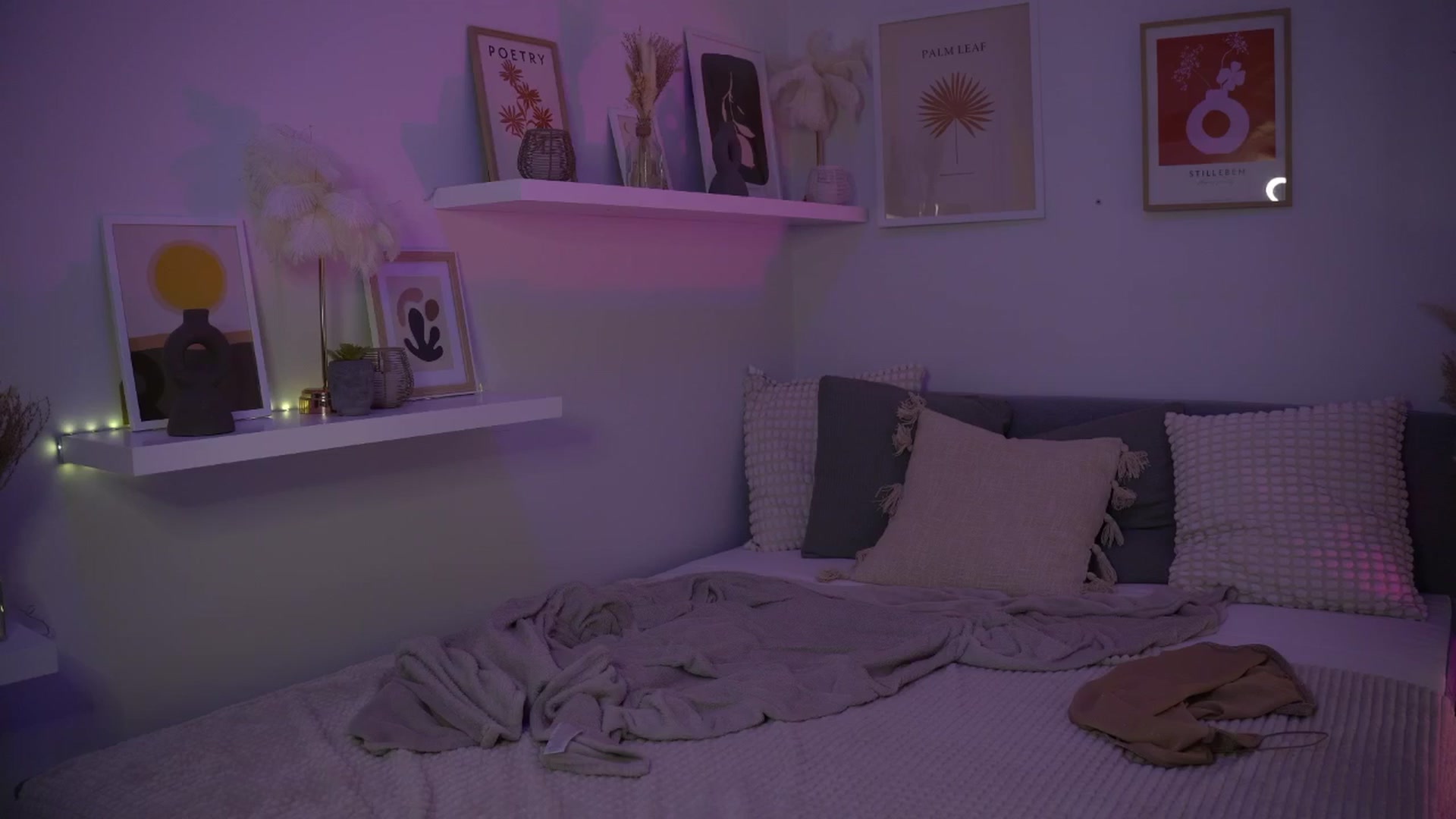 Gallery image thumbnail from NotYourNaomi's myfreecams stream on, 06/18/2025, 21:40 image 12 of 20