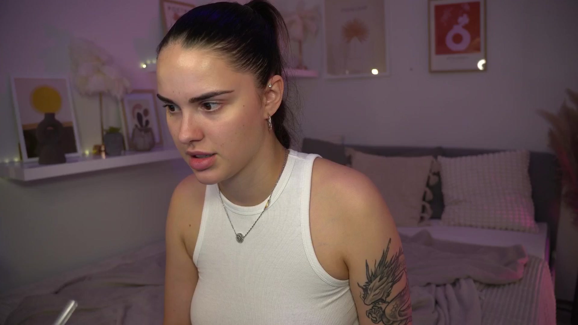 Gallery image thumbnail from NotYourNaomi's myfreecams stream on, 06/25/2025, 21:06 image 20 of 20