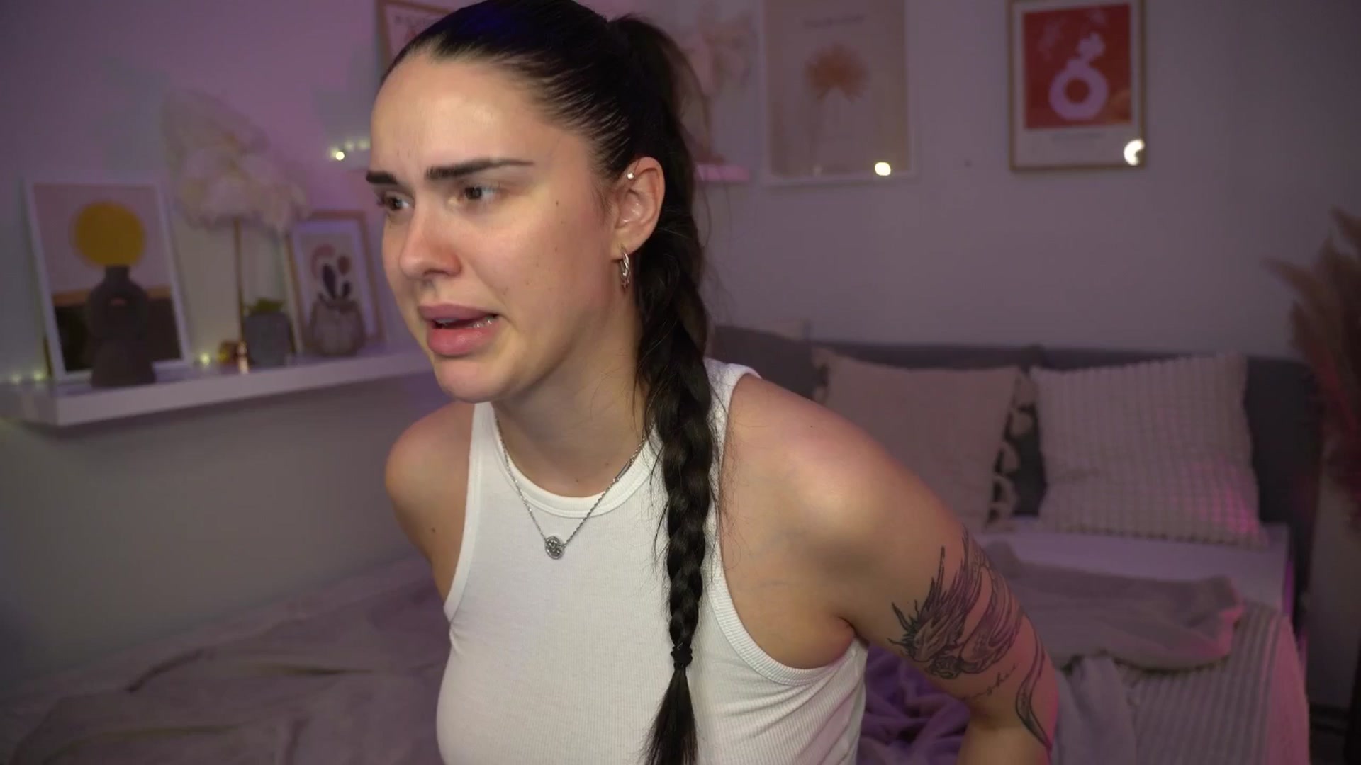 Gallery image thumbnail from NotYourNaomi's myfreecams stream on, 06/25/2025, 21:06 image 18 of 20