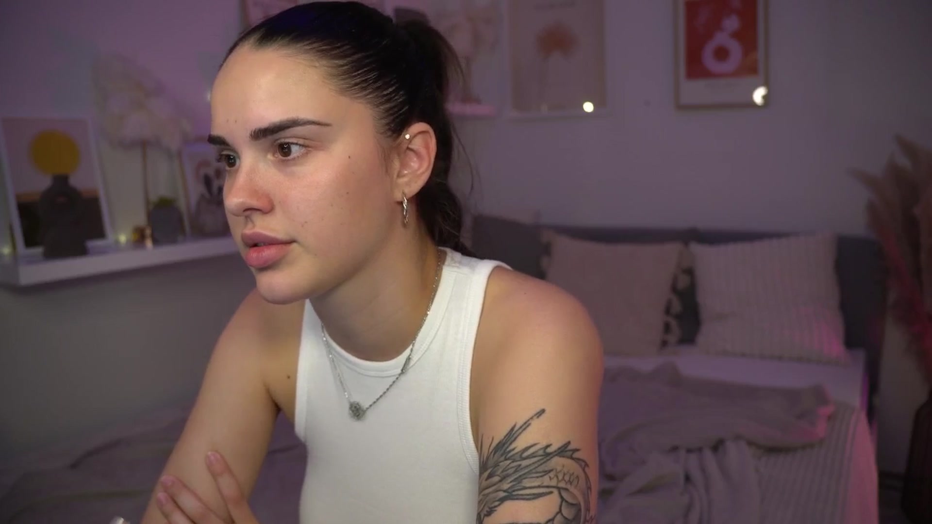 Gallery image thumbnail from NotYourNaomi's myfreecams stream on, 06/25/2025, 21:41 image 5 of 20