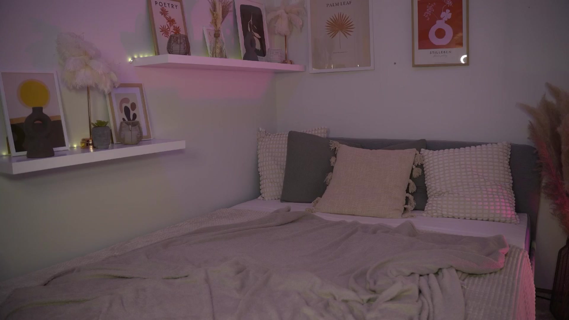 Gallery image thumbnail from NotYourNaomi's myfreecams stream on, 06/25/2025, 21:41 image 14 of 20