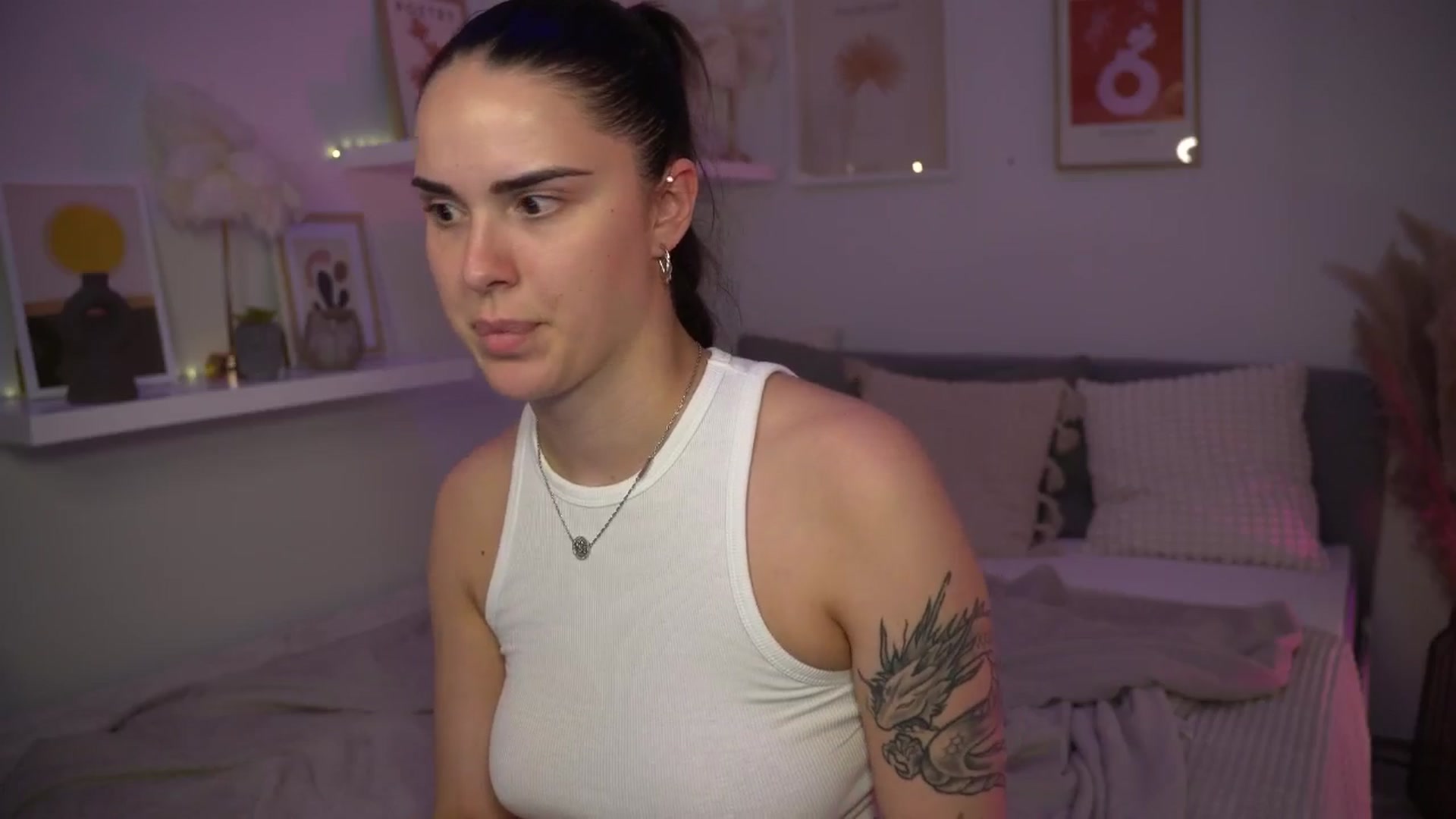 Gallery image thumbnail from NotYourNaomi's myfreecams stream on, 06/25/2025, 21:41 image 16 of 20