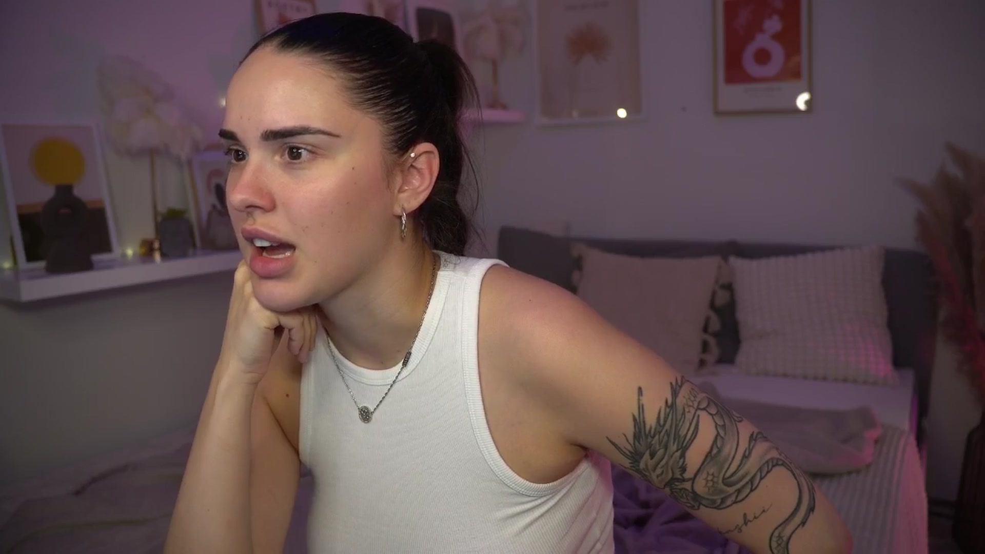 Gallery image thumbnail from NotYourNaomi's myfreecams stream on, 06/25/2025, 21:41 image 7 of 20