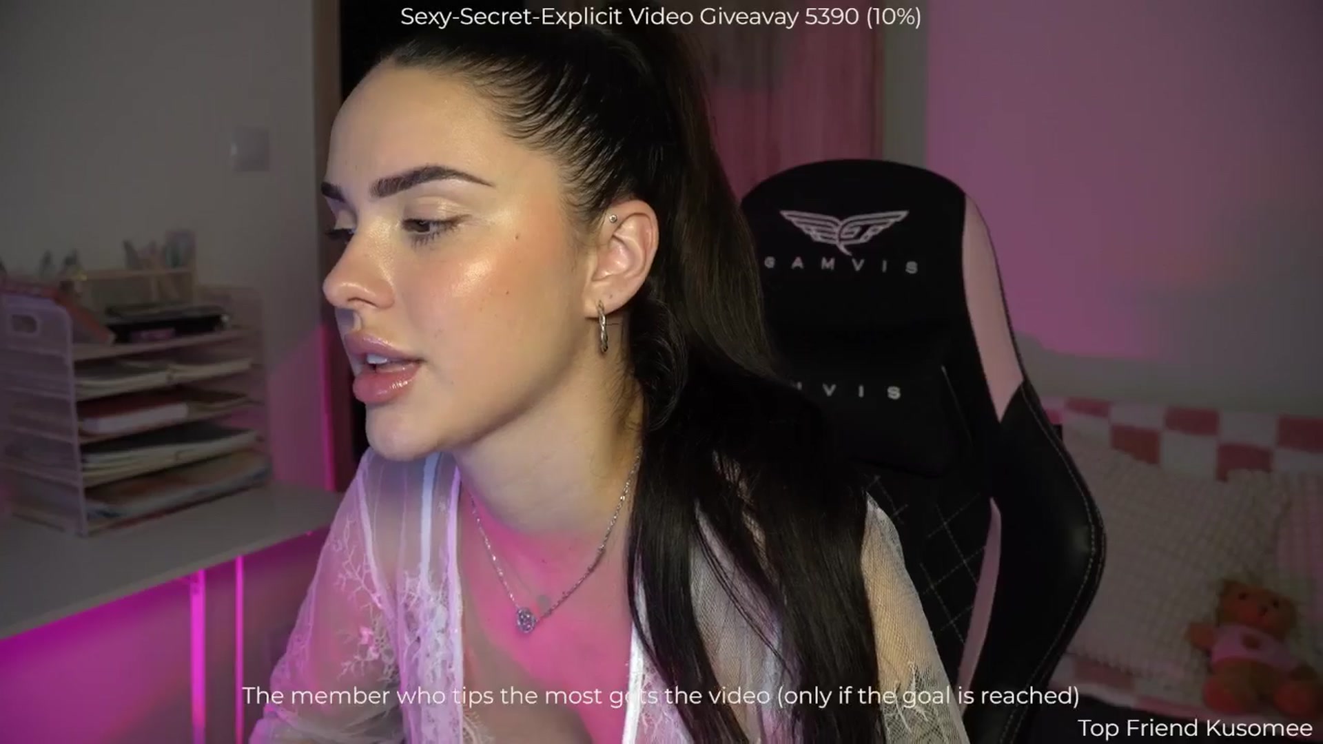 Gallery image thumbnail from NotYourNaomi's myfreecams stream on, 07/16/2025, 21:46 image 11 of 20