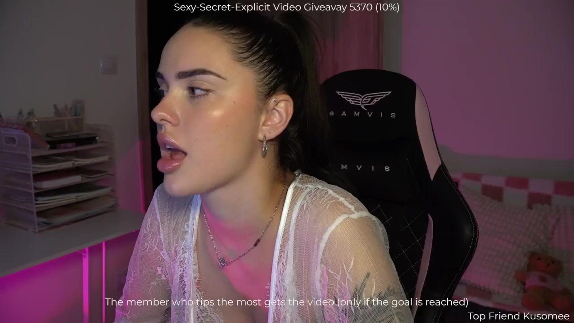 Gallery image thumbnail from NotYourNaomi's myfreecams stream on, 07/16/2025, 21:46 image 17 of 20
