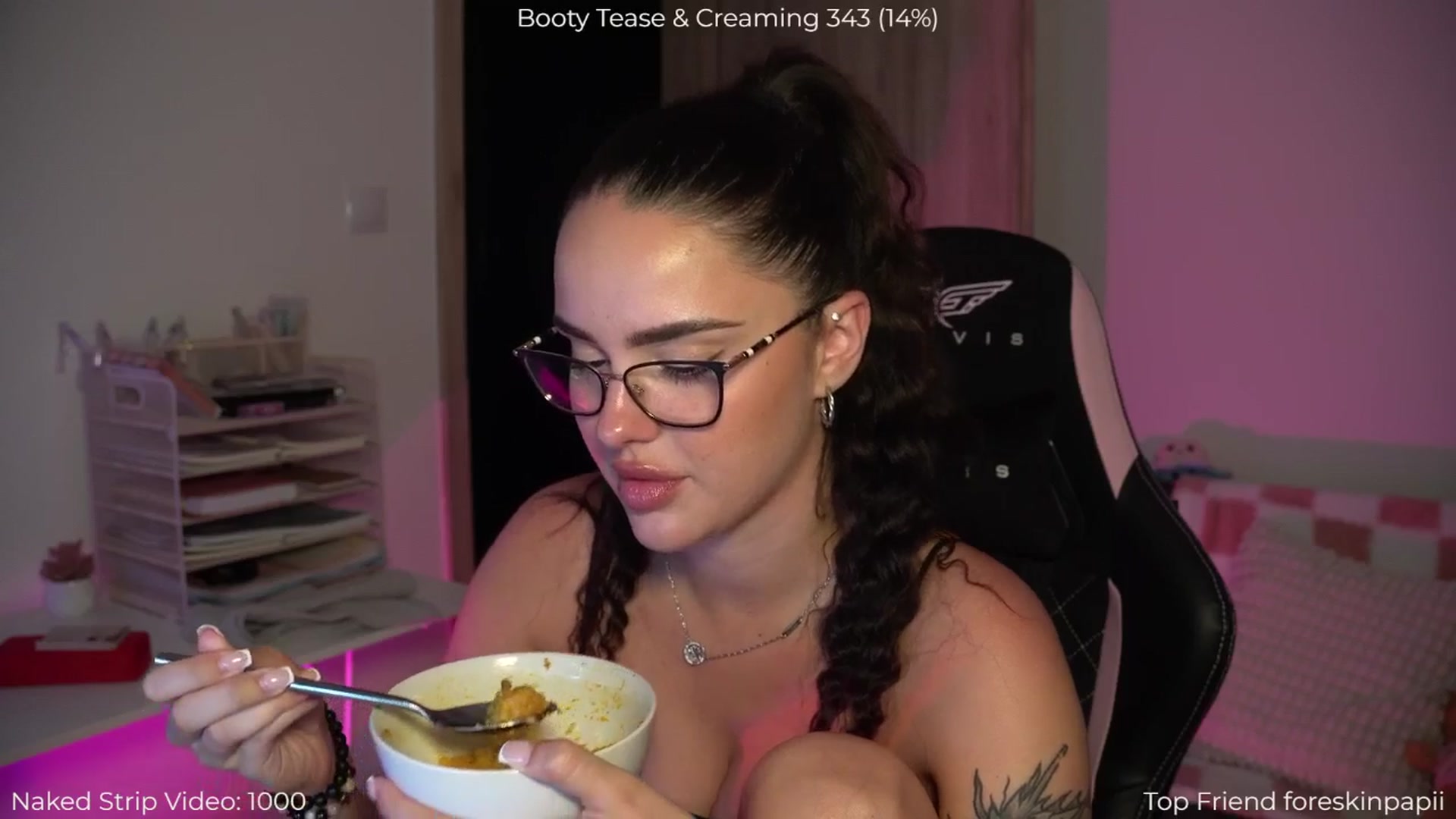 Gallery image thumbnail from NotYourNaomi's myfreecams stream on, 07/21/2025, 19:52 image 6 of 20