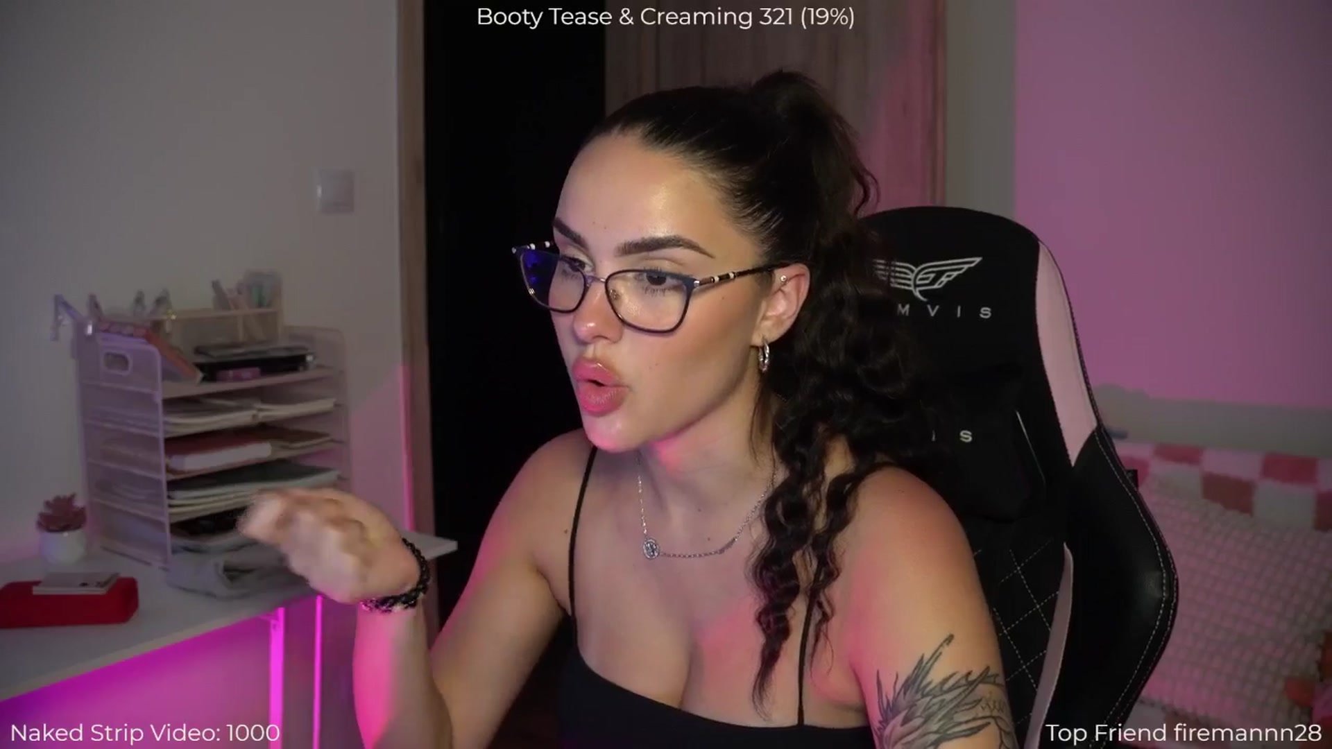 Gallery image thumbnail from NotYourNaomi's myfreecams stream on, 07/21/2025, 21:27 image 3 of 20